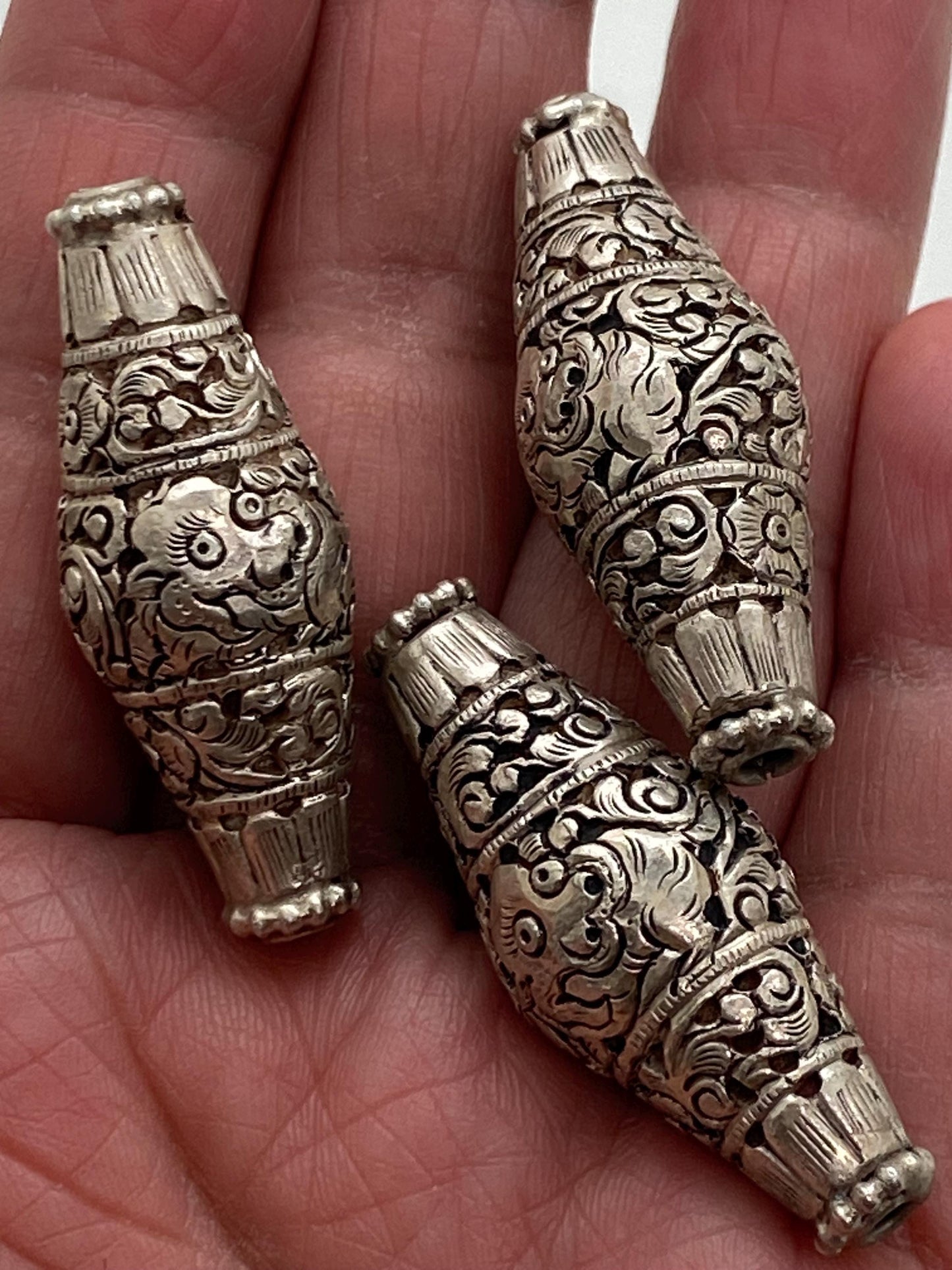 Handcrafted Sterling Silver Tube Bead: Nepalese Fu Dog Floral Design