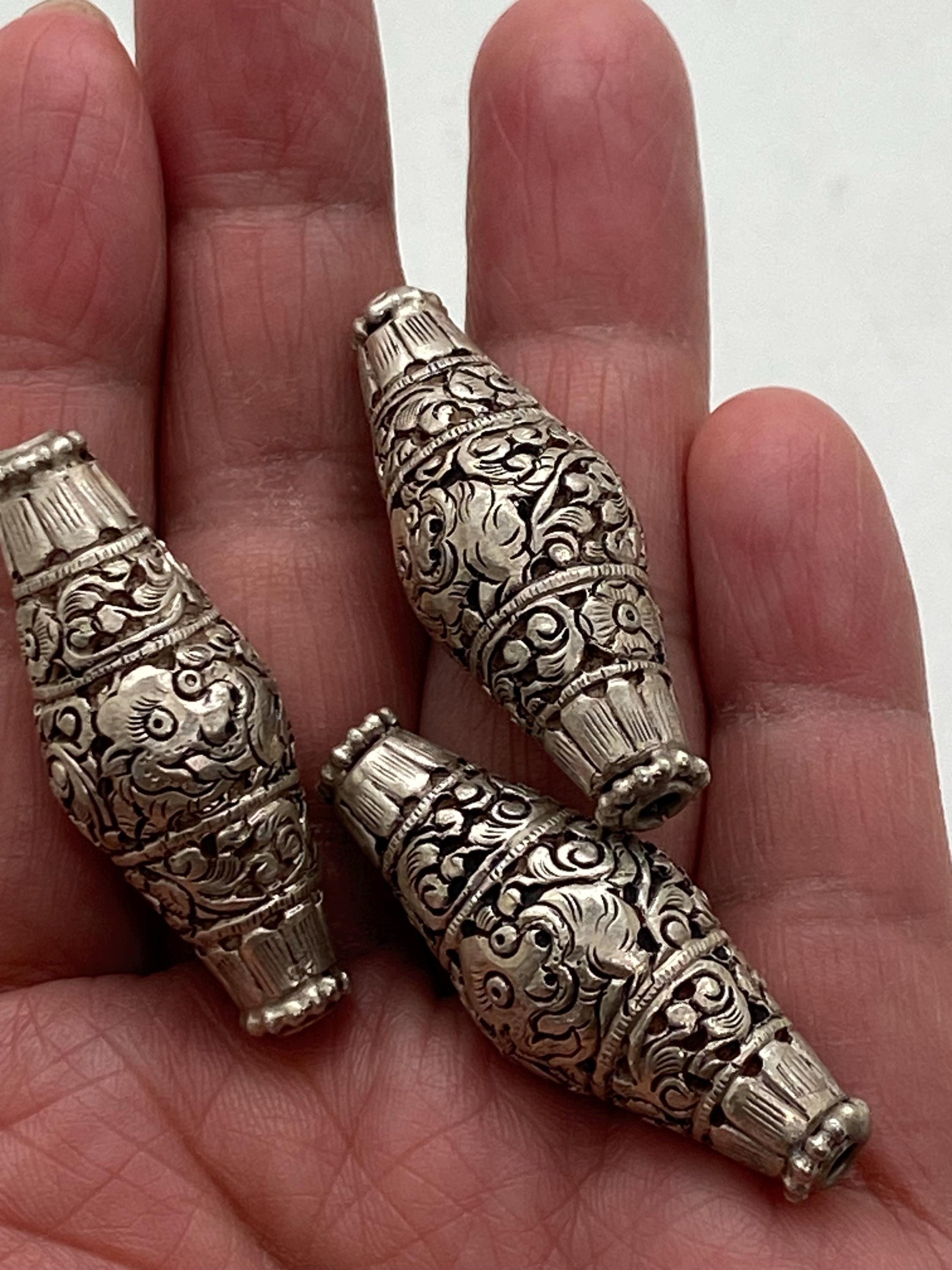 Handcrafted Sterling Silver Tube Bead: Nepalese Fu Dog Floral Design