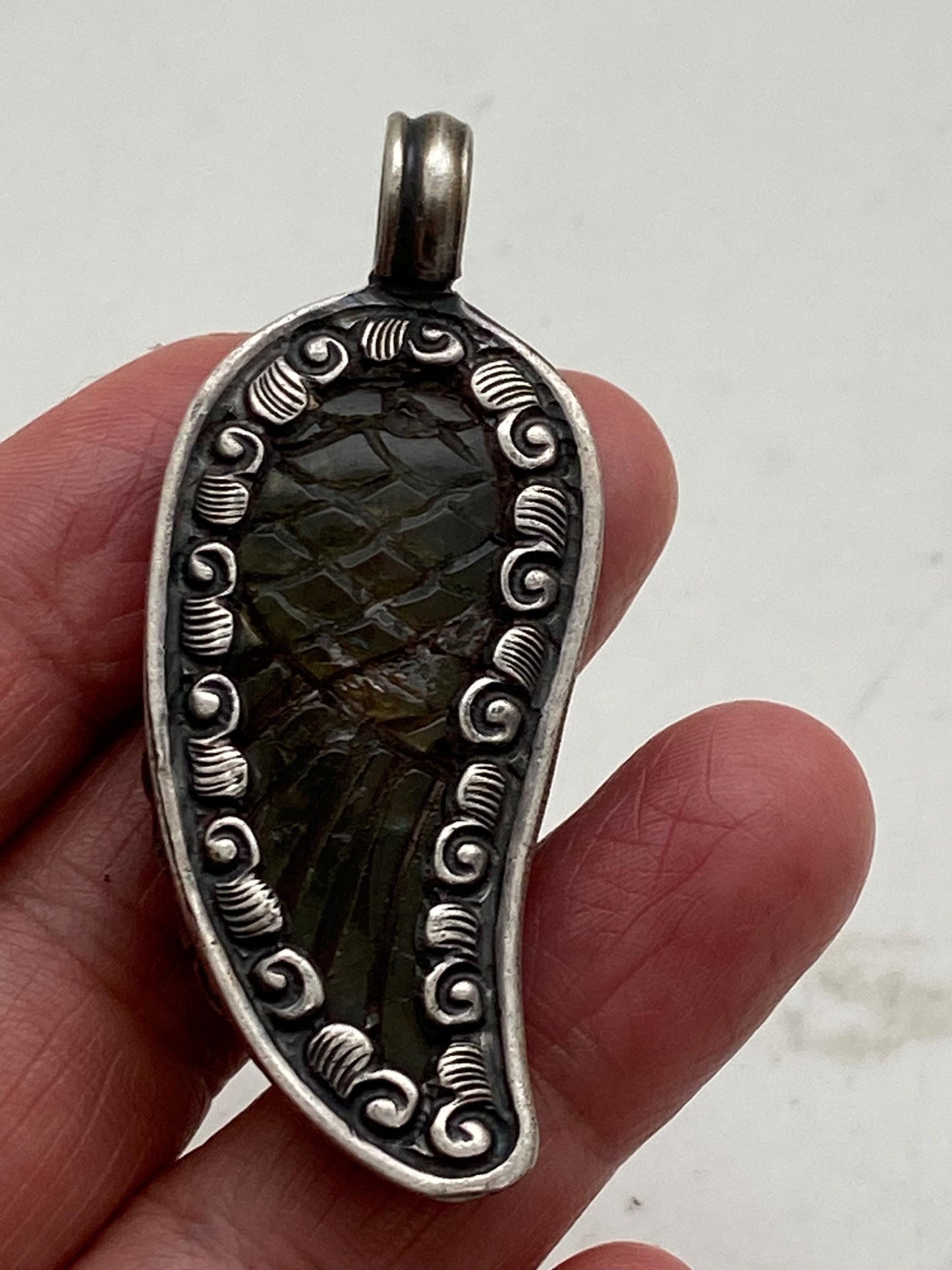 labradorite carved wing pendant, handcrafted, Sterling silver, Nepalese