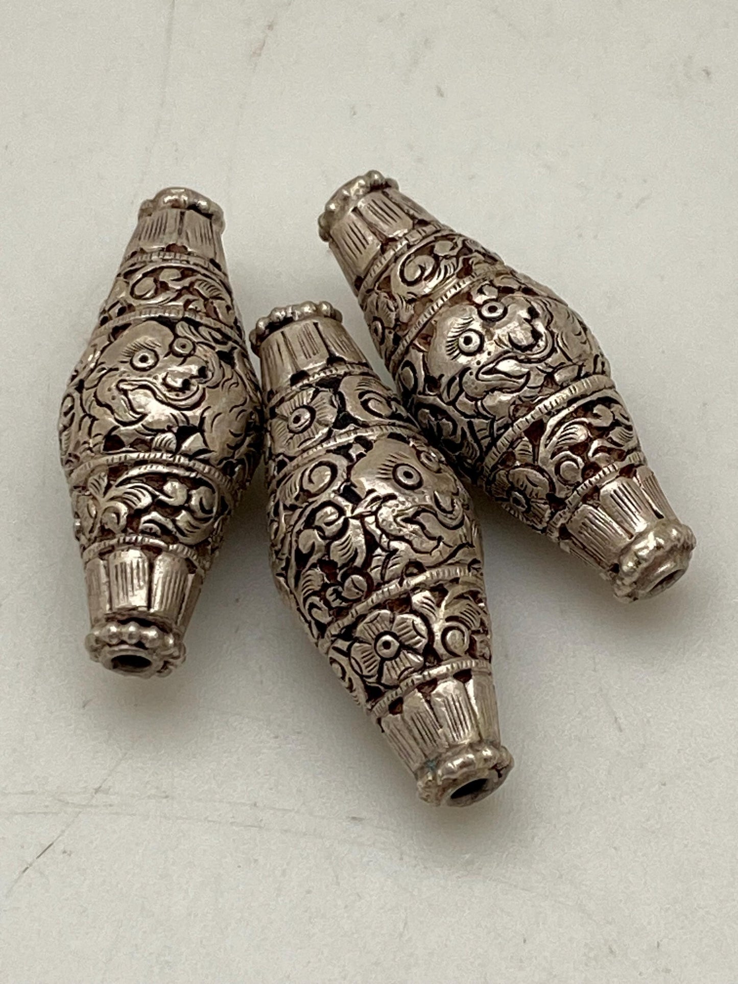 Handcrafted Sterling Silver Tube Bead: Nepalese Fu Dog Floral Design