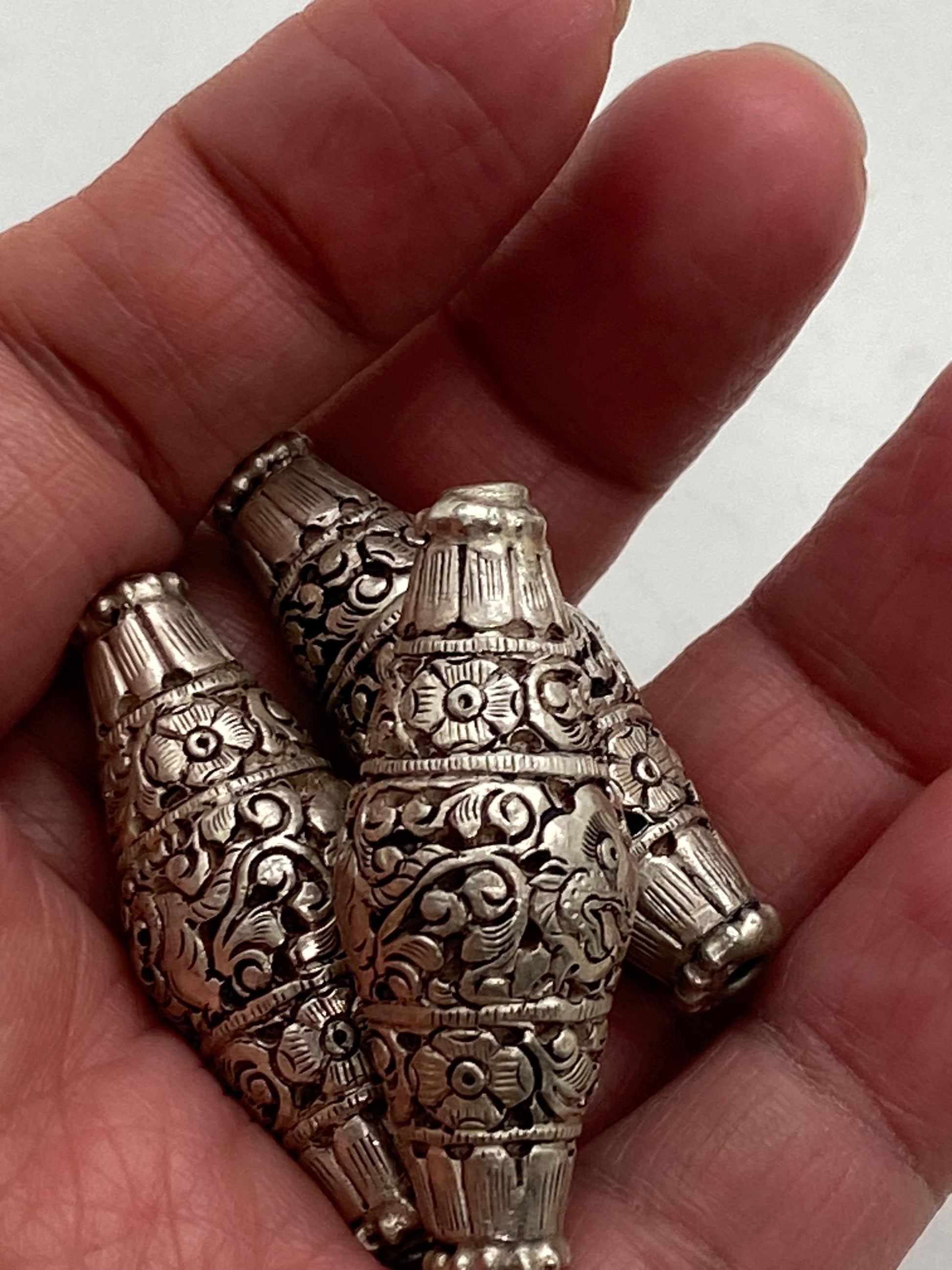 Handcrafted Sterling Silver Tube Bead: Nepalese Fu Dog Floral Design