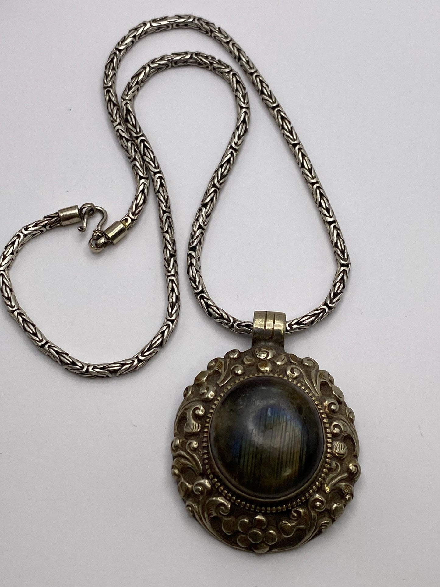 Labradorite pendant,handcrafted,ethnic style,Tibetan silver,Nepalese,Himalayan