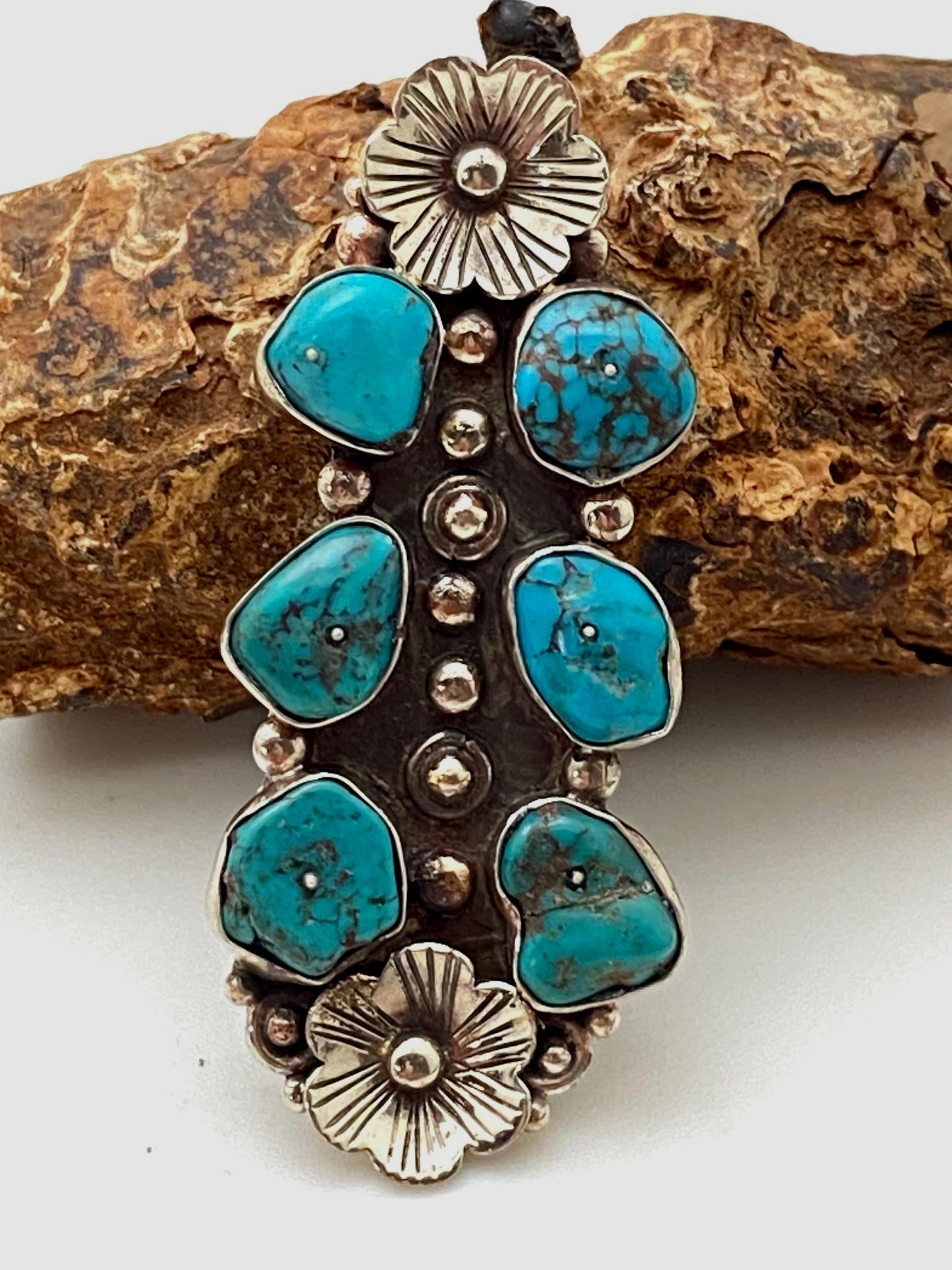 Turquoise pendant, floral pendant, Tibetan réposse silver, handcrafted,Himalayan Nepalese