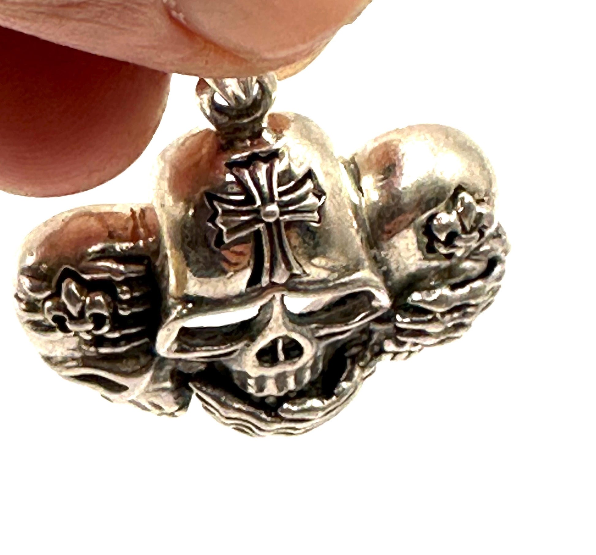 solid silver,three skull pendant,cross pendant ,sterling silver, do not see bad,do not listen bad,do not speak bad,symbol of power