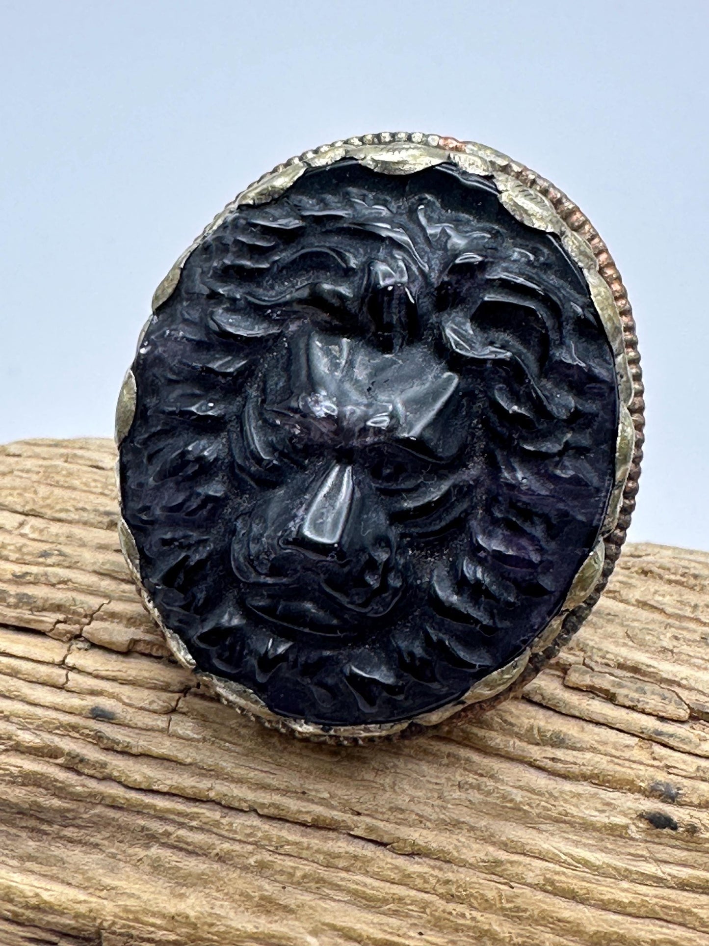 Lion ring, amethyst carved, handcrafted, Tibetan silver,Nepalese,ethnic style