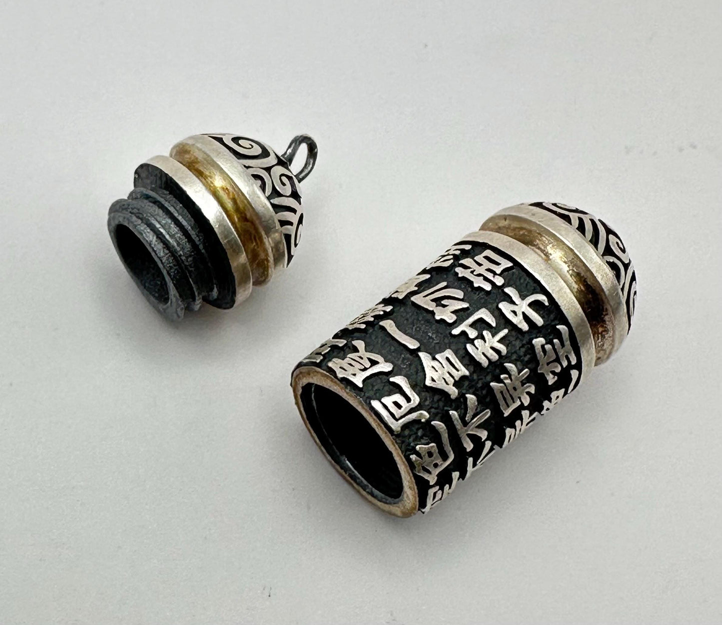 Prayer box, sterling silver, cylindrical box,Amulet,Tibetan Goodluck charm,Buddhist mantra,