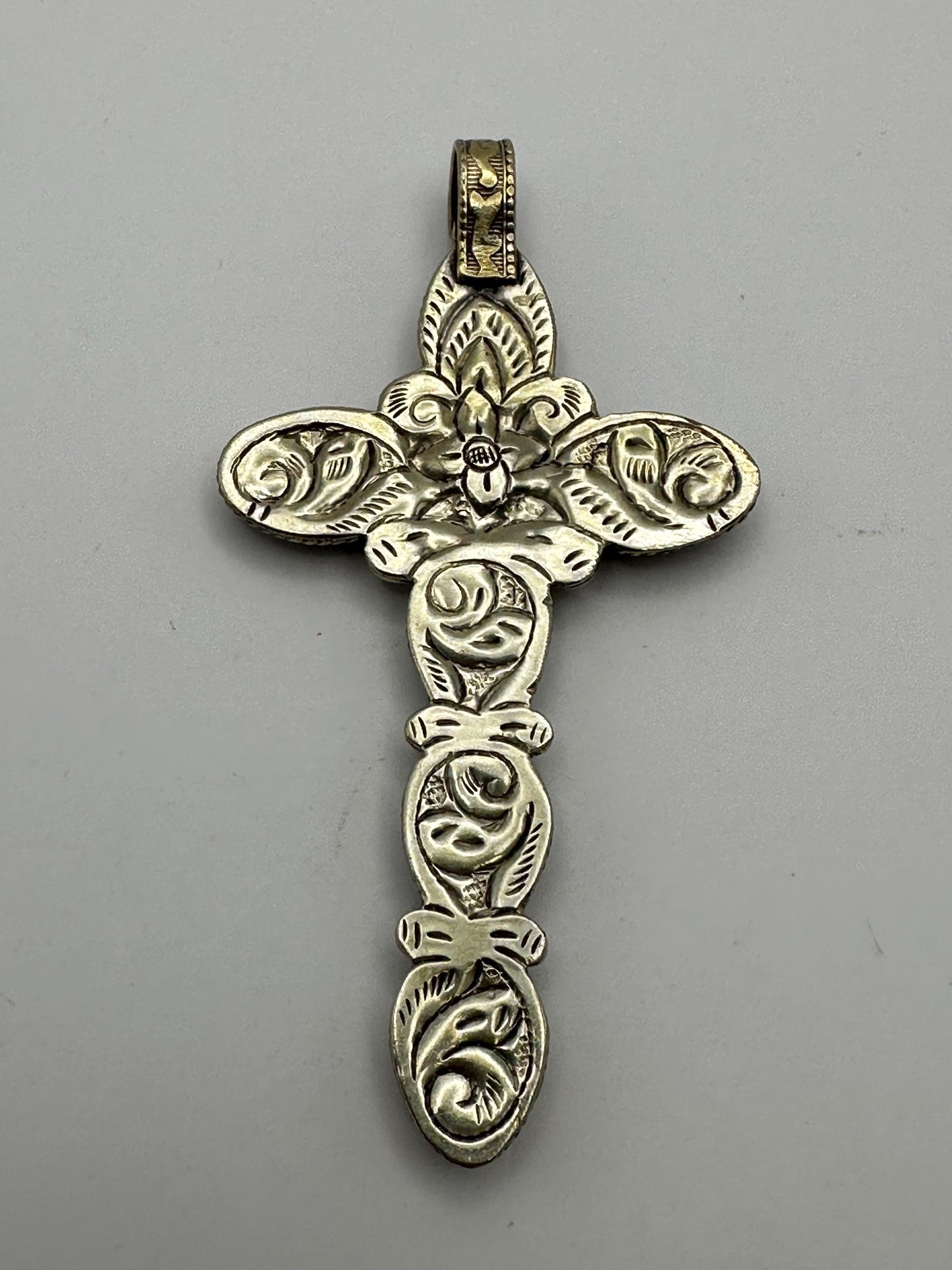 Cross pendant, Lapis lazuli, handcrafted, Tibetan silver,Floral design,Nepalese