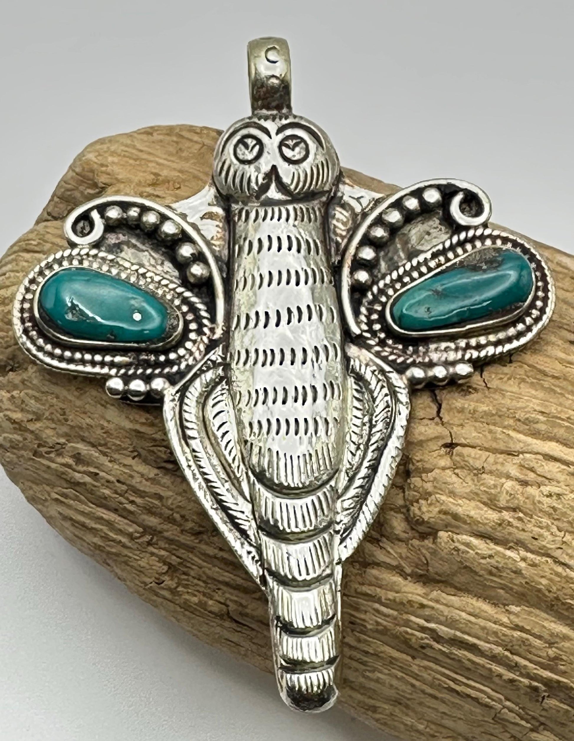 Dragonfly pendant,Turquoise,handcrafted,Tibetan silver,Nepalese