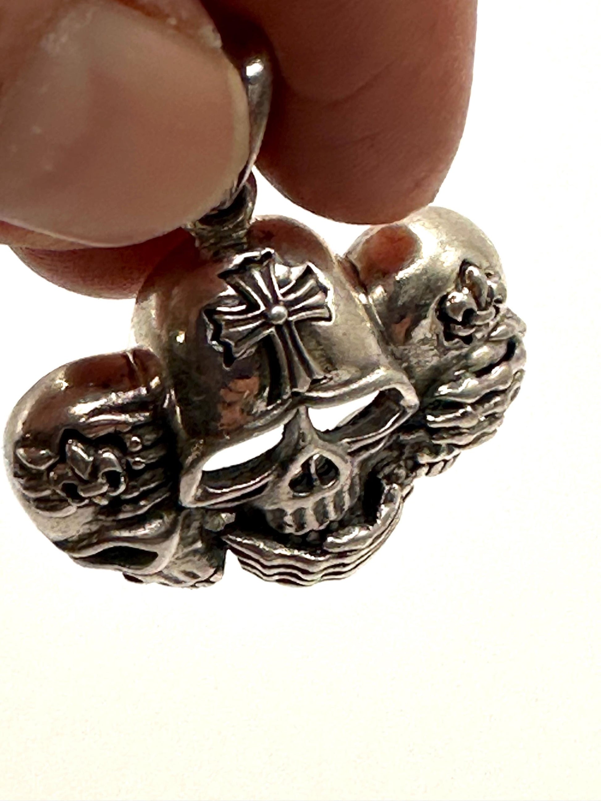solid silver,three skull pendant,cross pendant ,sterling silver, do not see bad,do not listen bad,do not speak bad,symbol of power
