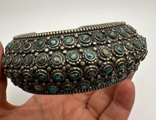Cuff bracelet,bangle,Turquoise, handcrafted,Tibetan silver,ethnic design,Himalayan,Nepalese