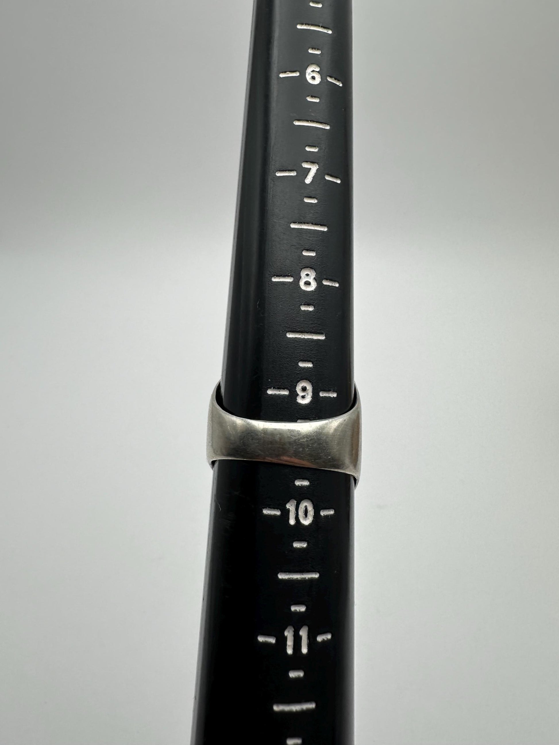 Amethyst ring, handcrafted,sterling silver,fashion jewelry,Triple stone ring,