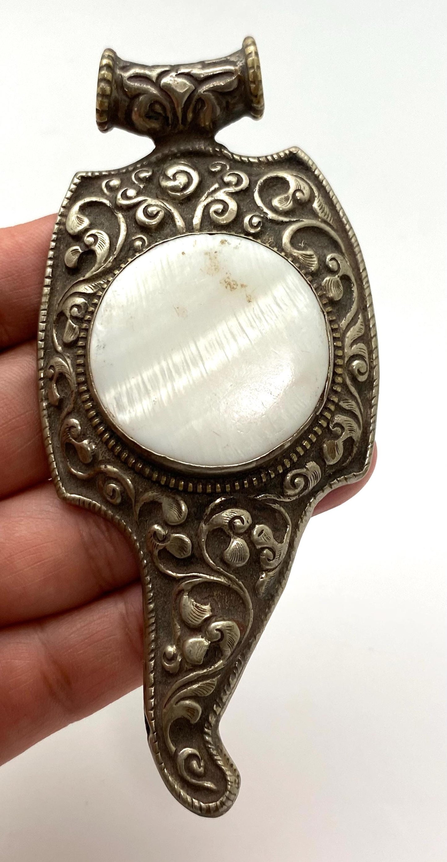 Large pendant, mother of pearl, handcrafted, Tibetan silver, ethnic style,Nepalese