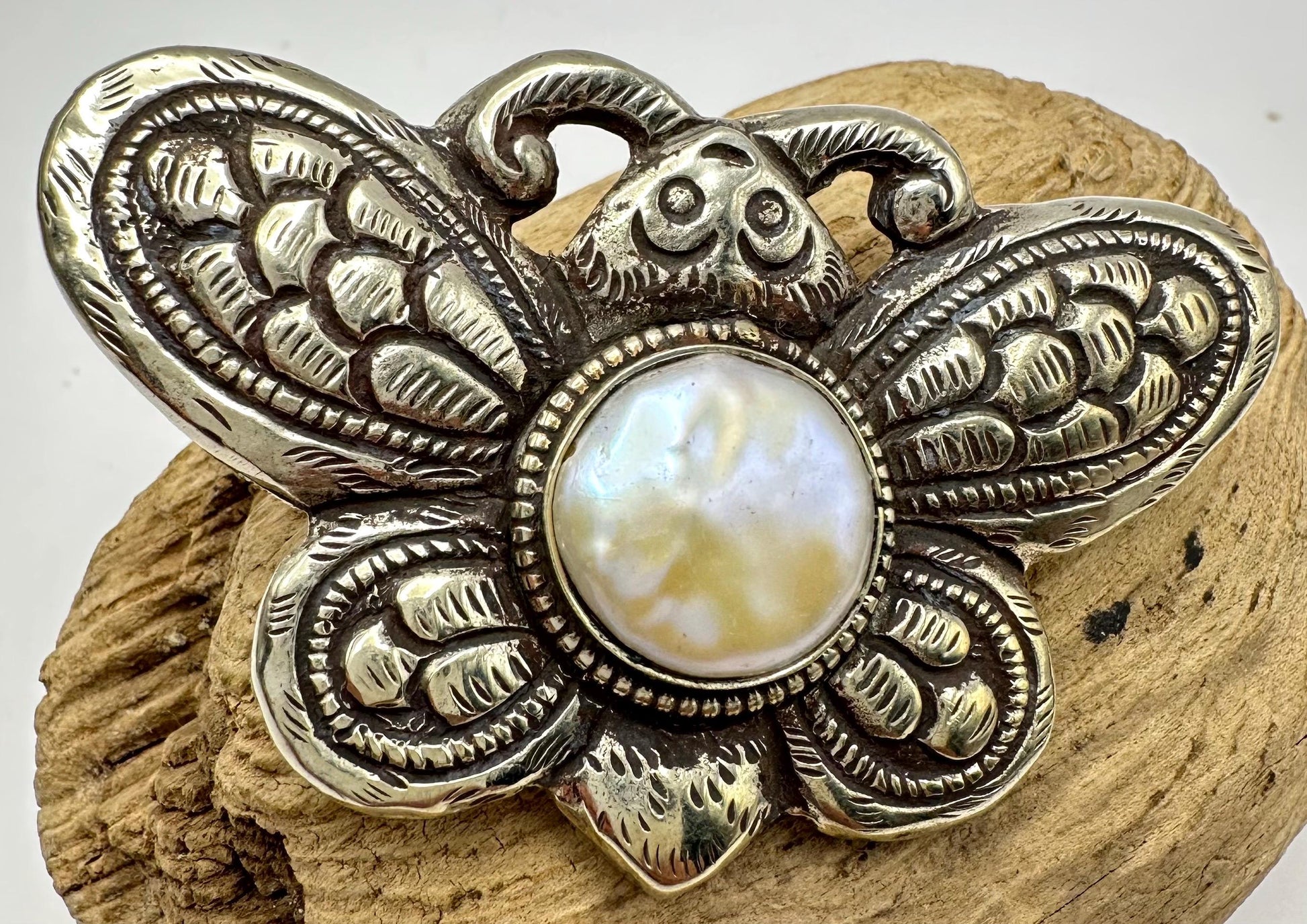 Butterfly pendant,mother of pearl,handcrafted, Tibetan silver,ethnic style,bug pendant, Nepalese