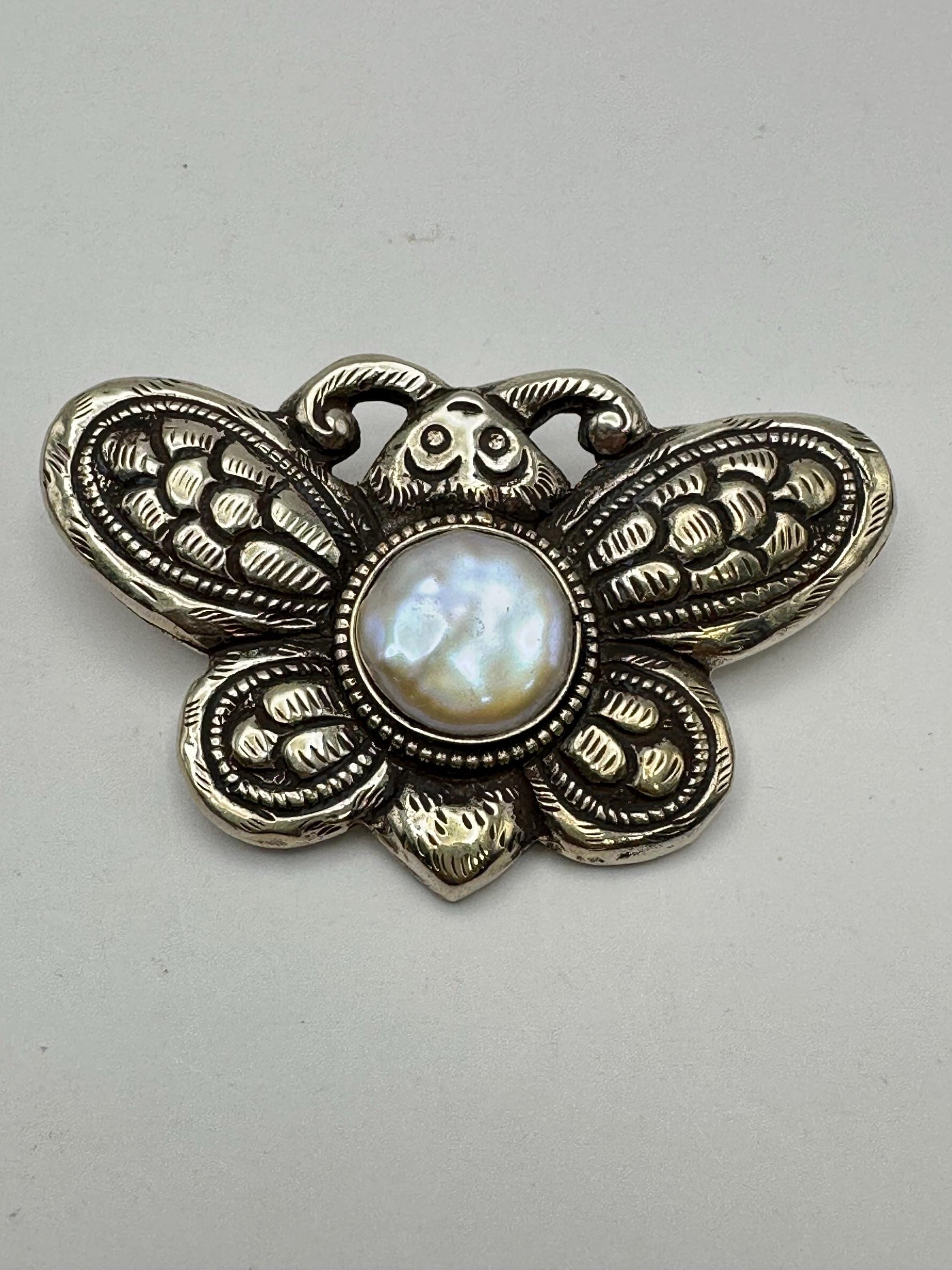 Butterfly pendant,mother of pearl,handcrafted, Tibetan silver,ethnic style,bug pendant, Nepalese