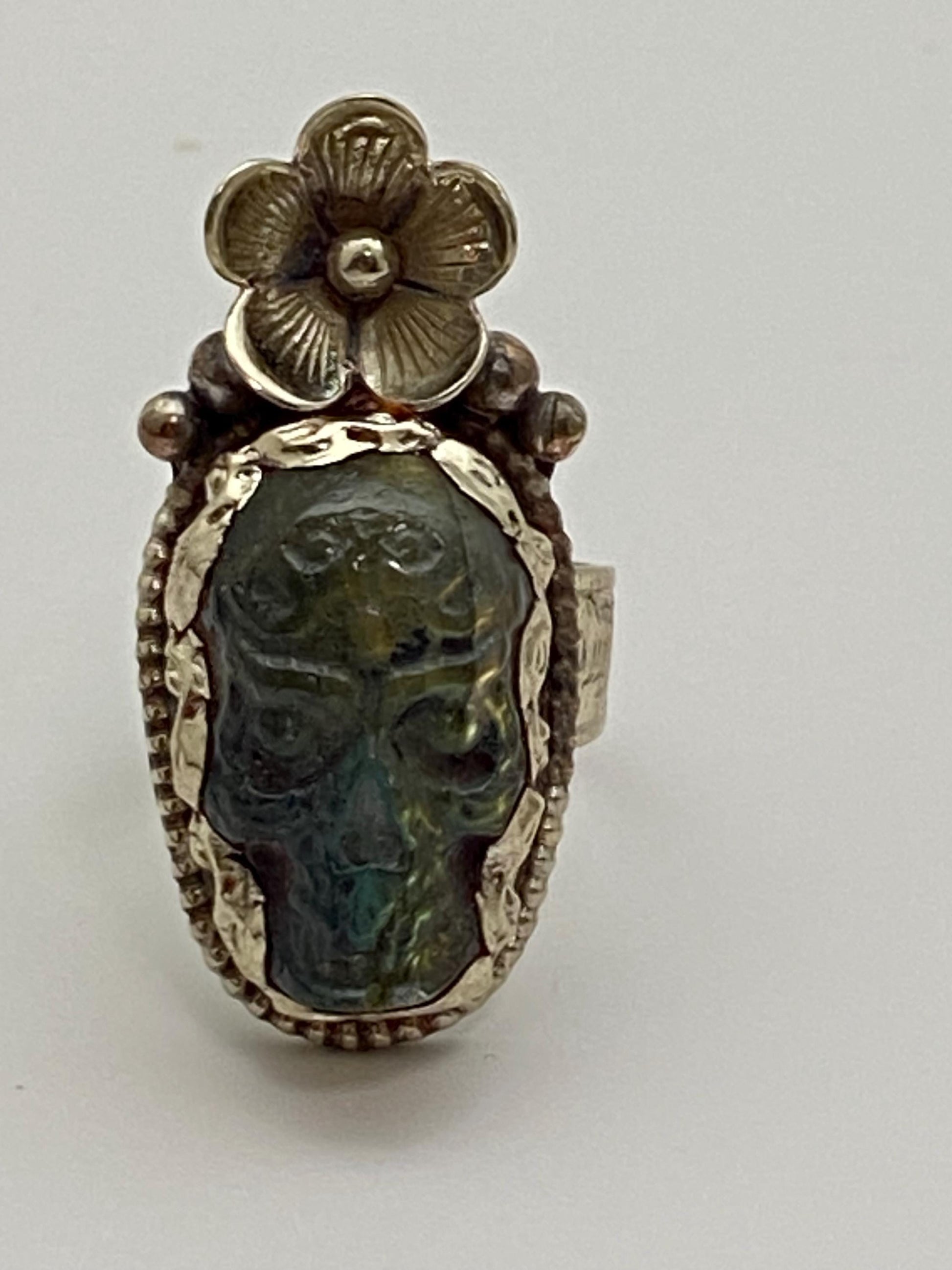 skull ring, labradorite ring, handcrafted, Tibetan silver, floral, adjustable, ethnic style, Nepalese, Himalayan