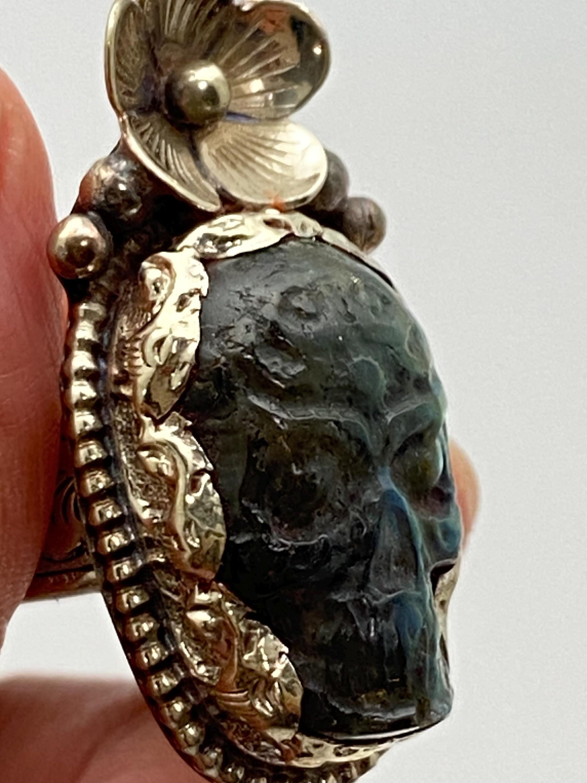 skull ring, labradorite ring, handcrafted, Tibetan silver, floral, adjustable, ethnic style, Nepalese, Himalayan