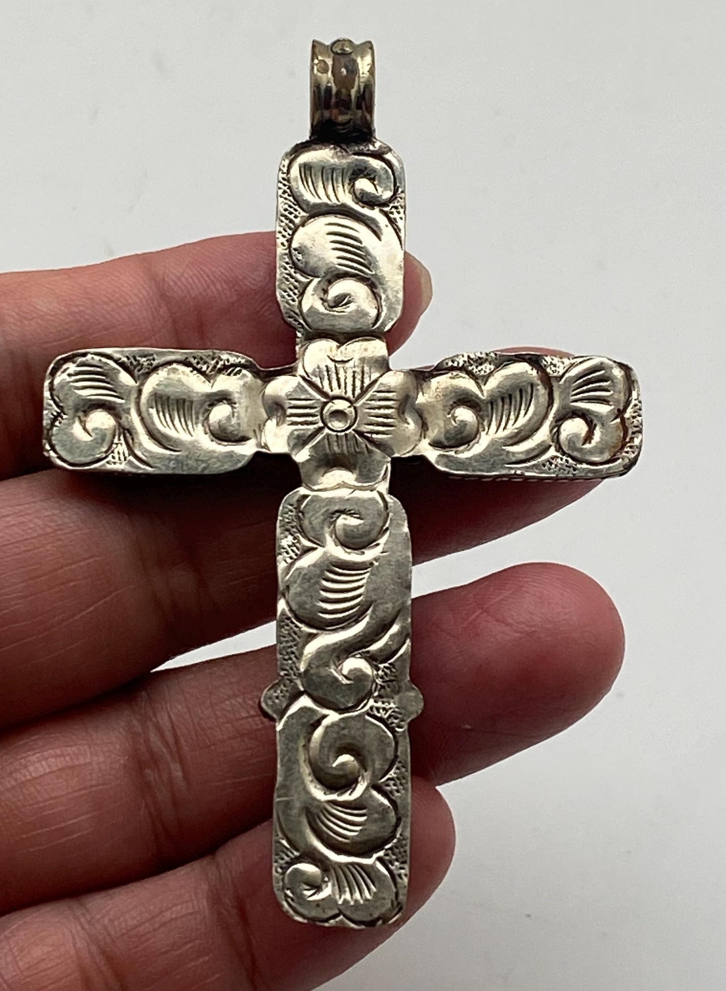 Cross pendant, mother of pearl, handcrafted, Tibetan silver, floral, Nepalese