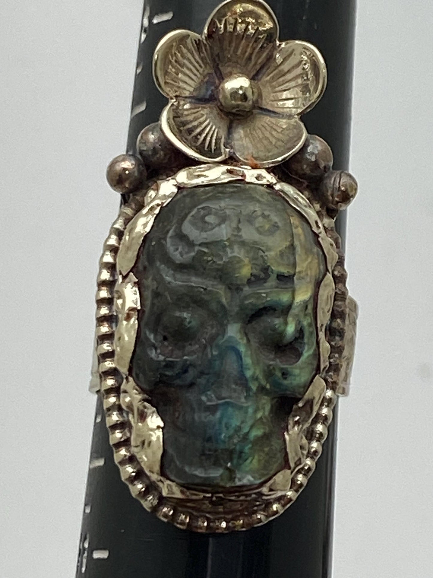 skull ring, labradorite ring, handcrafted, Tibetan silver, floral, adjustable, ethnic style, Nepalese, Himalayan