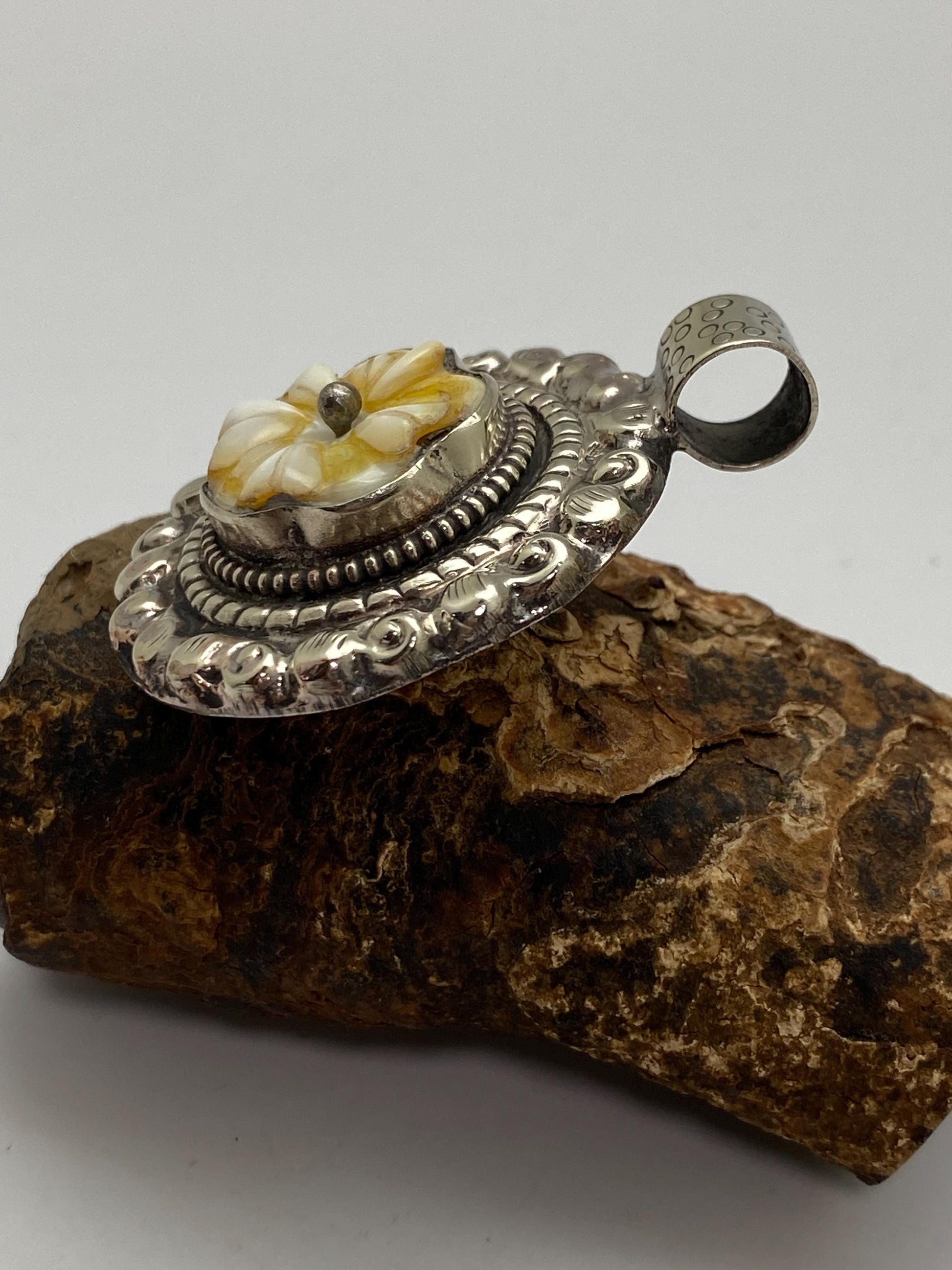 flower pendant,mother of pearl,handcrafted, Tibetan silver,ethnic style,Nepalese,38mmX50mm