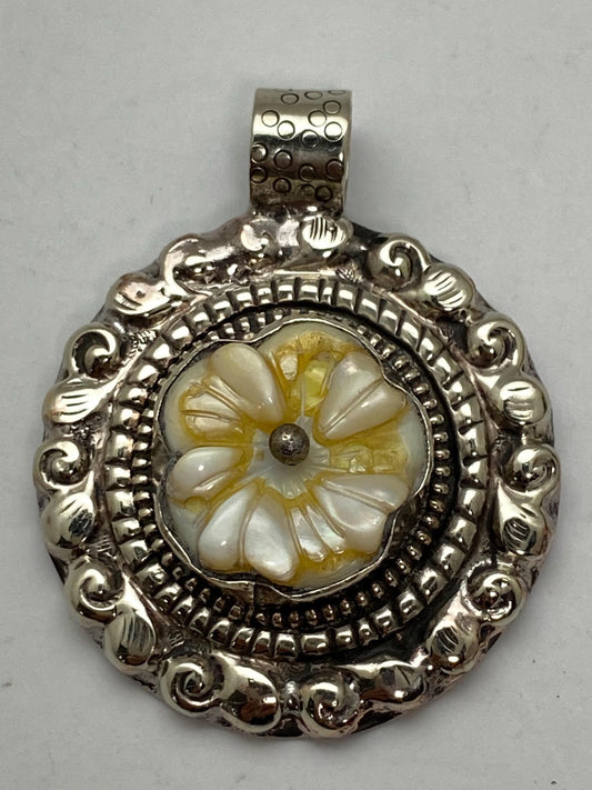 flower pendant,mother of pearl,handcrafted, Tibetan silver,ethnic style,Nepalese,38mmX50mm