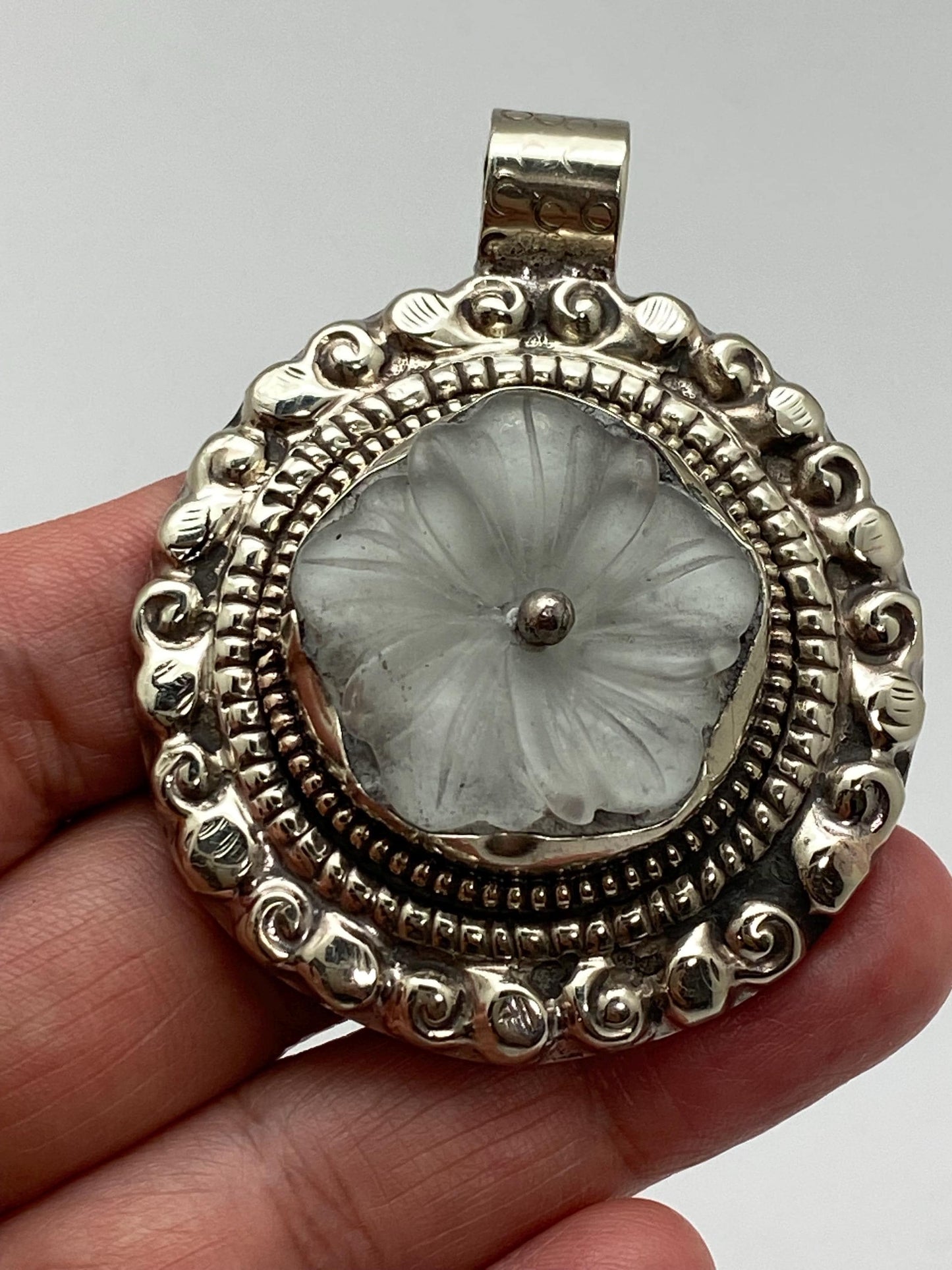 Flower pendant, mother of pearl, handcrafted, Tibetan silver,ethnic style ,Nepalese,51mmX63mm