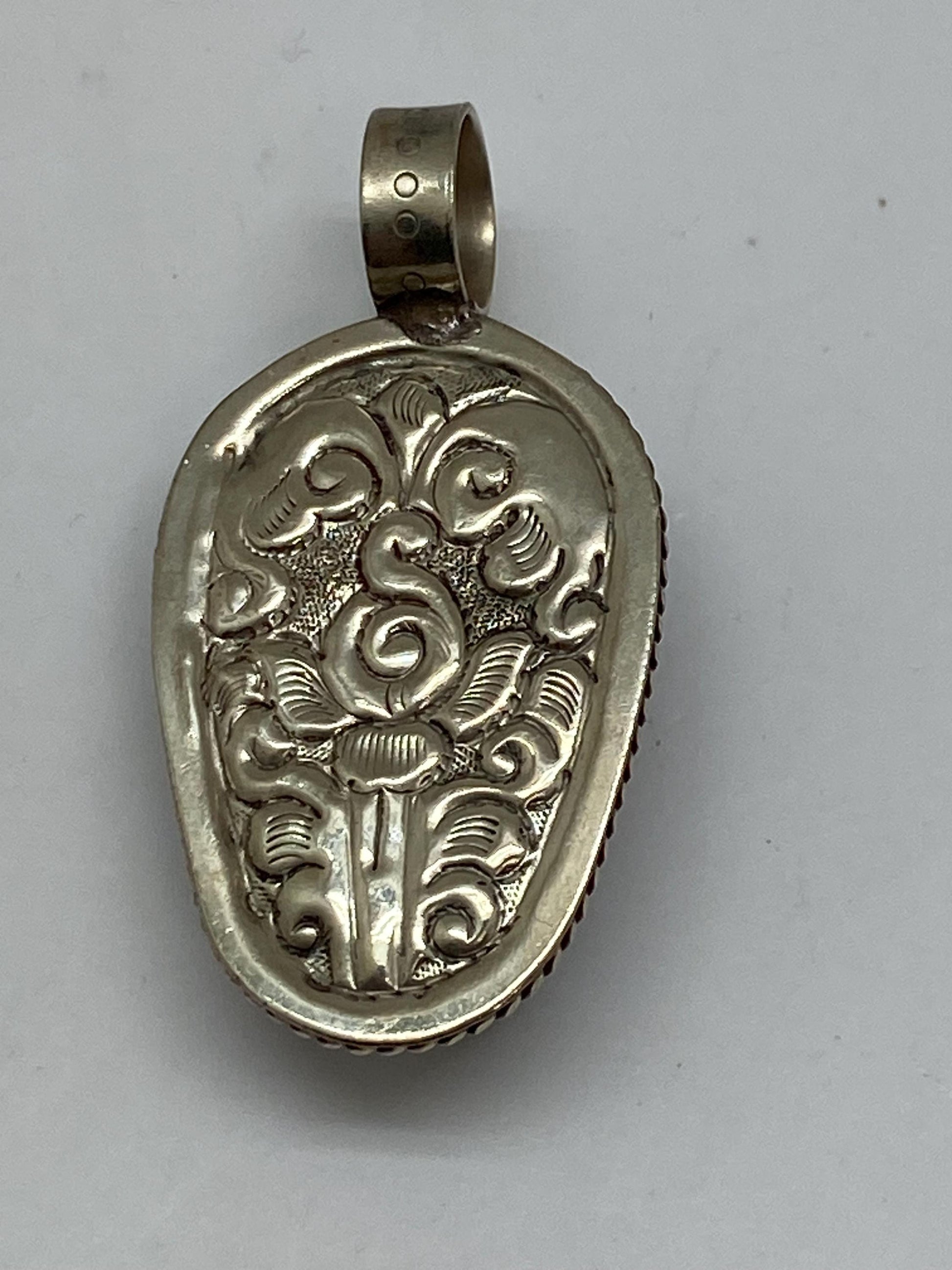 Amethyst carved skull pendant, handcrafted, Tibetan silver, adjustable,Nepalese