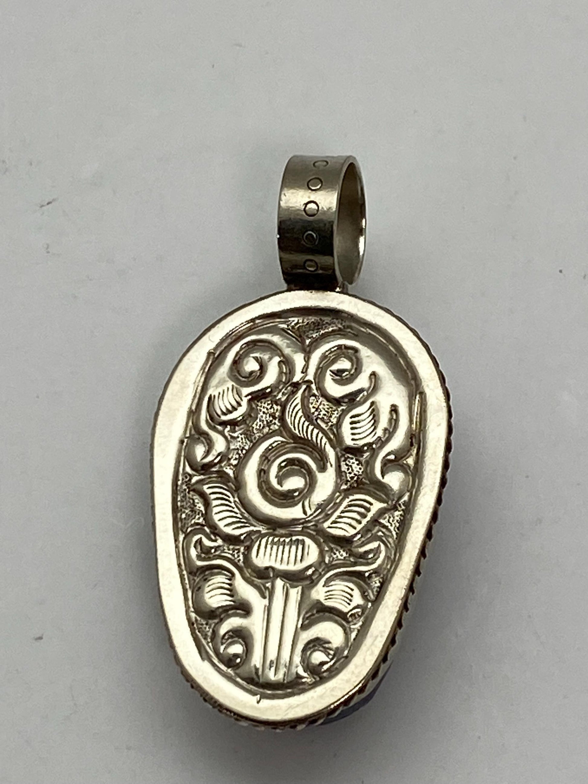 skull pendant, lapis carved, handcrafted, Tibetan silver,Nepalese