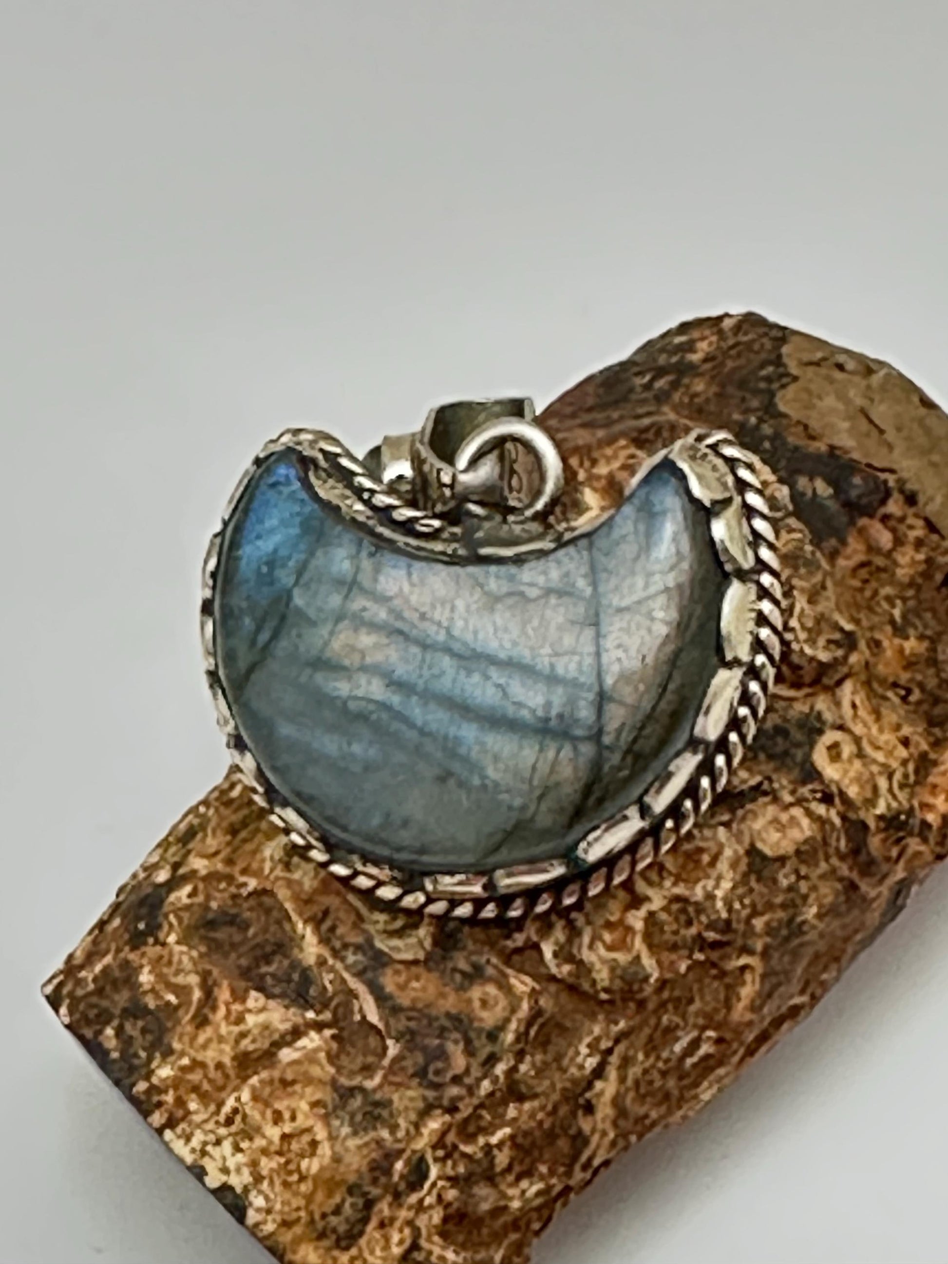 labradorite pendant,, moon pendant,handcrafted, Tibetan silver, Ethnic style, Himalayan, Nepalese