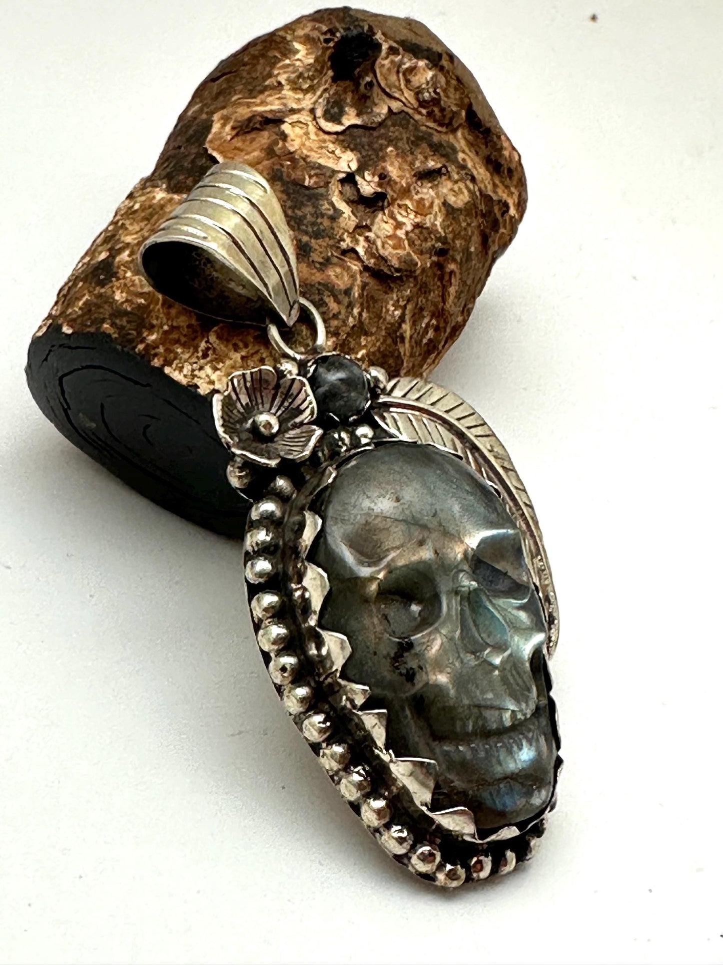 Handcrafted, Labradorite Skull Pendant,Tibetan Silver, Floral, Ethnic style
