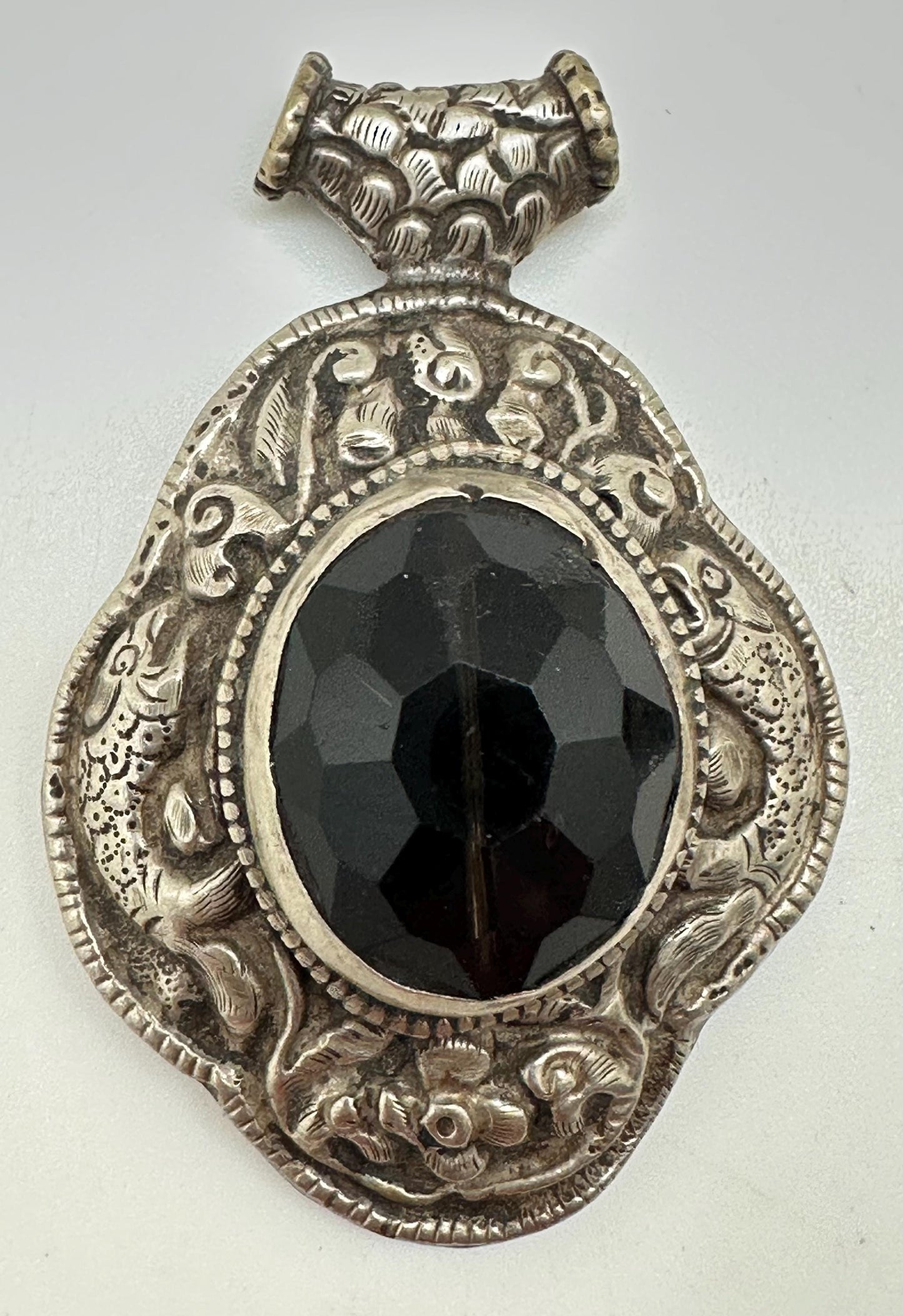 Large pendant,Black onyx, fish carved, handcrafted,Tibetan repousse silver, ethnic style,Nepalese 65mmX41mm