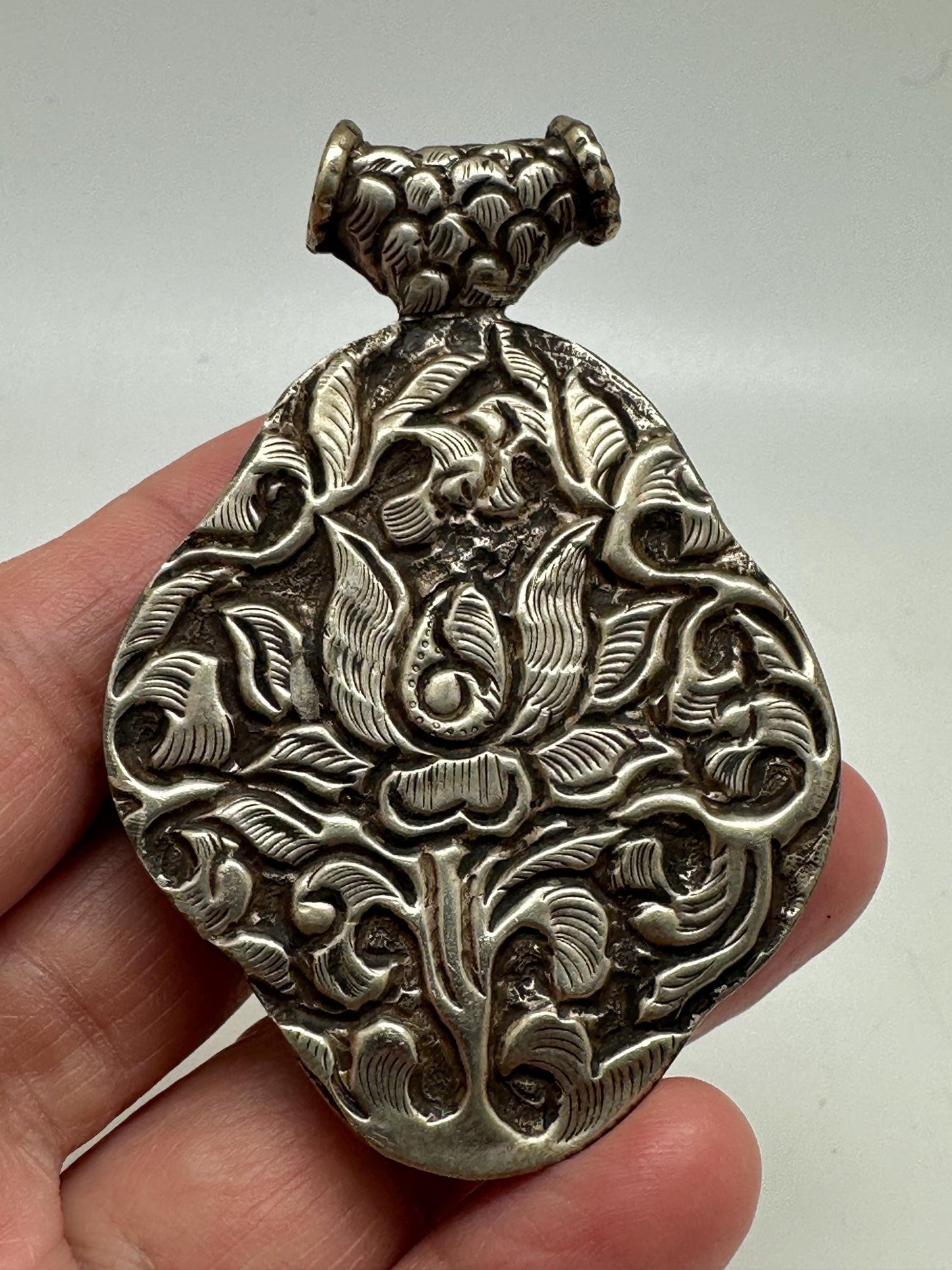 Large pendant,Black onyx, fish carved, handcrafted,Tibetan repousse silver, ethnic style,Nepalese 65mmX41mm