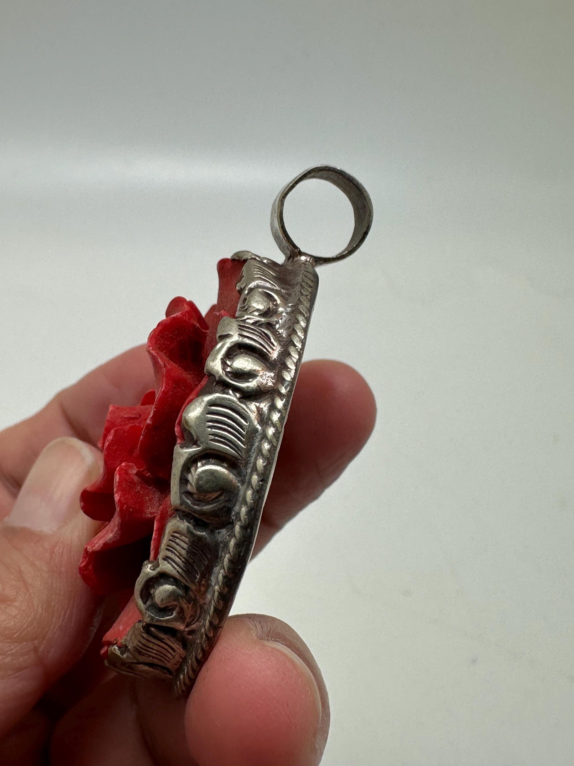 Flower pendant, red resin rose pendant,handcrafted, tibetan silver, ethnic style, Nepalese,52mmX41mm
