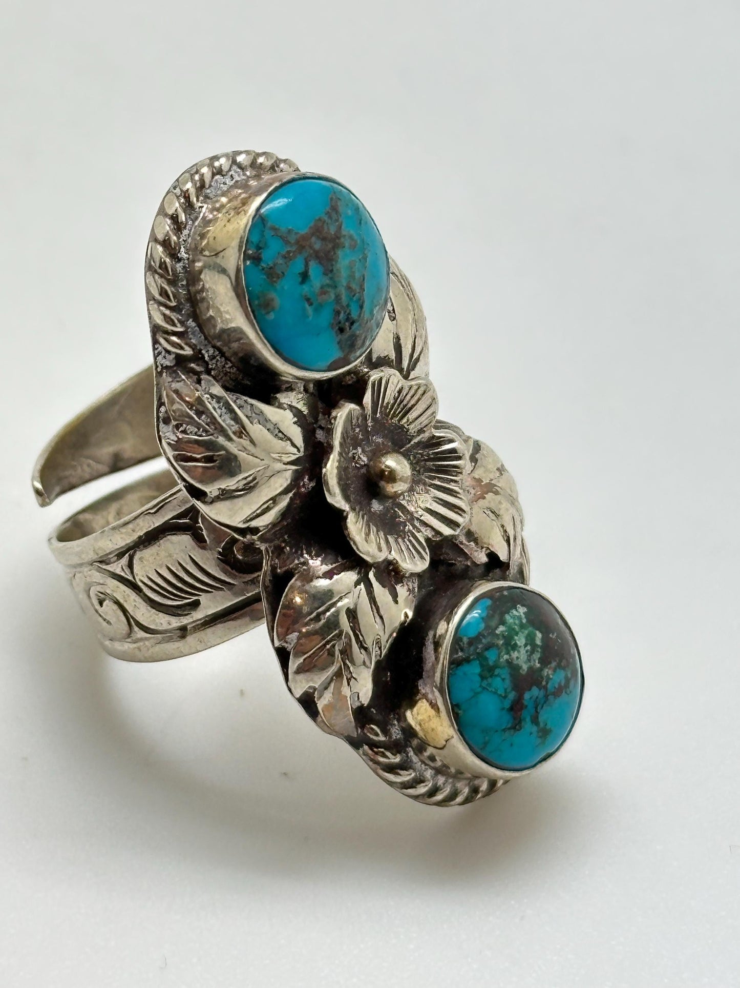 Turquoise ring, handcrafted, tibetan silver,floral ring, adjustable ,Nepalese,38mmX18mm