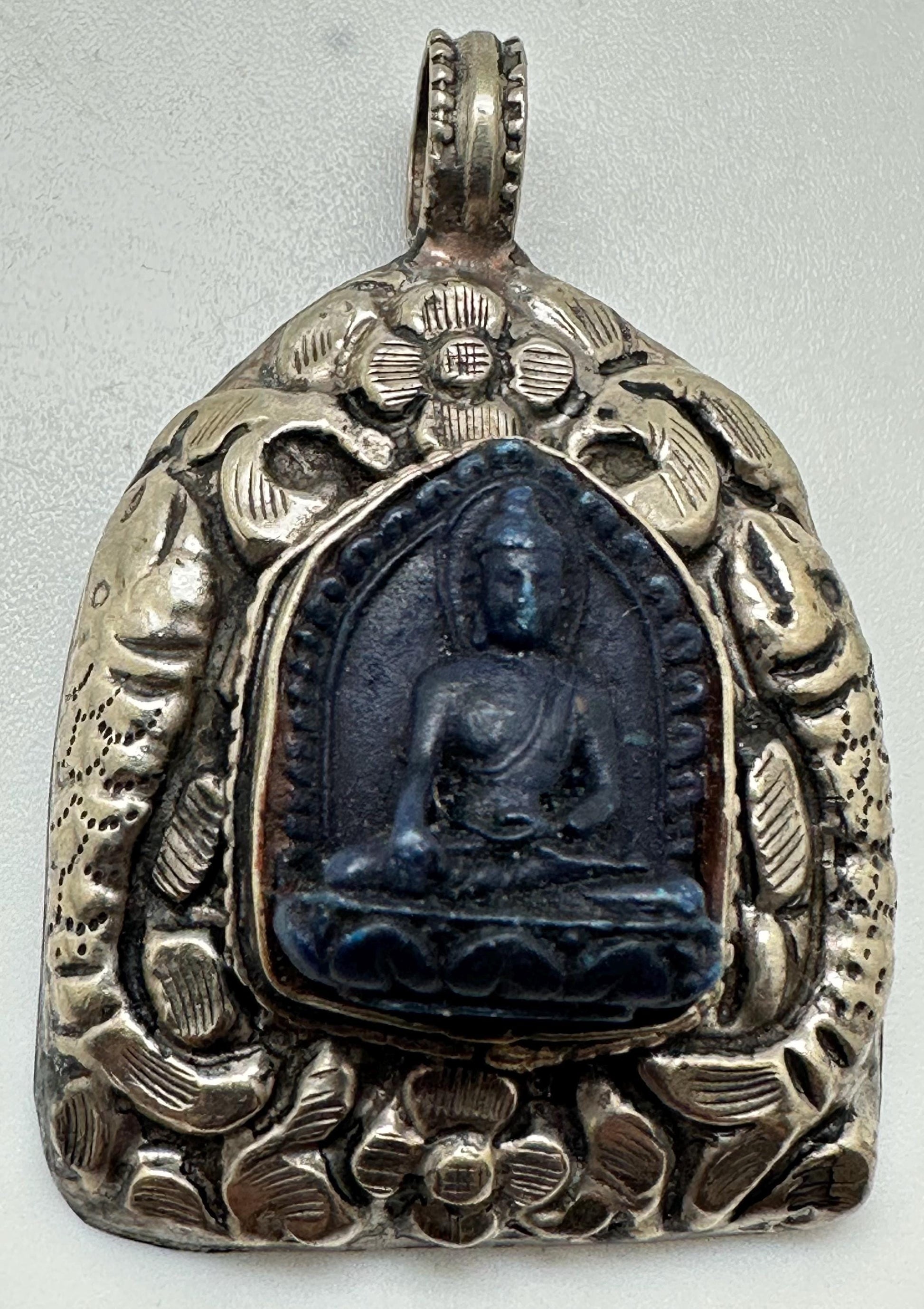 Buddha pendant,Lapis pendant,handcrafted, Tibetan Repousse silver,Himalayan,Nepalese 54mmX37mm