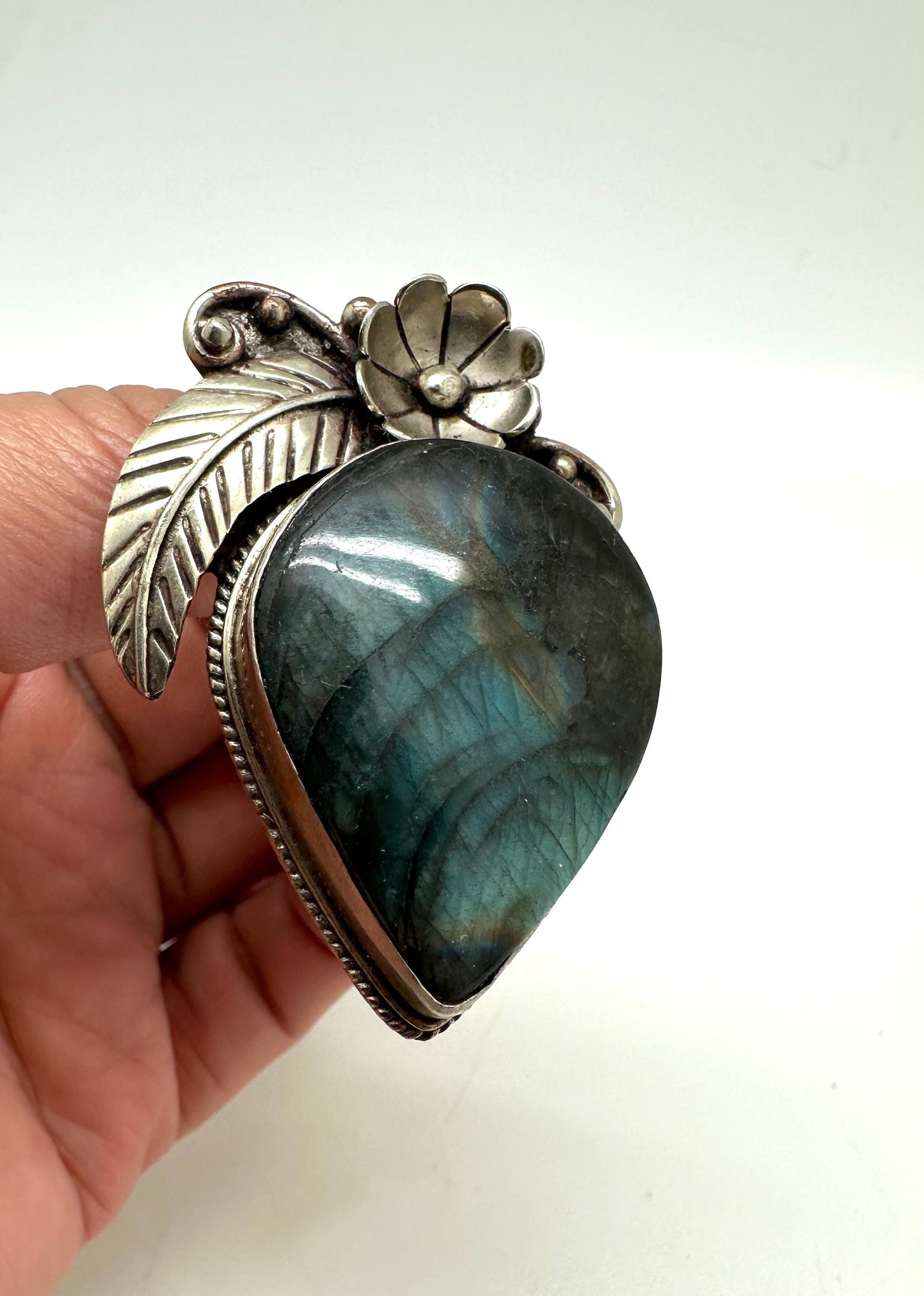 labradorite pendant ,handcrafted,Tibetan silver,Floral design,ethnic style,36mmX52mm