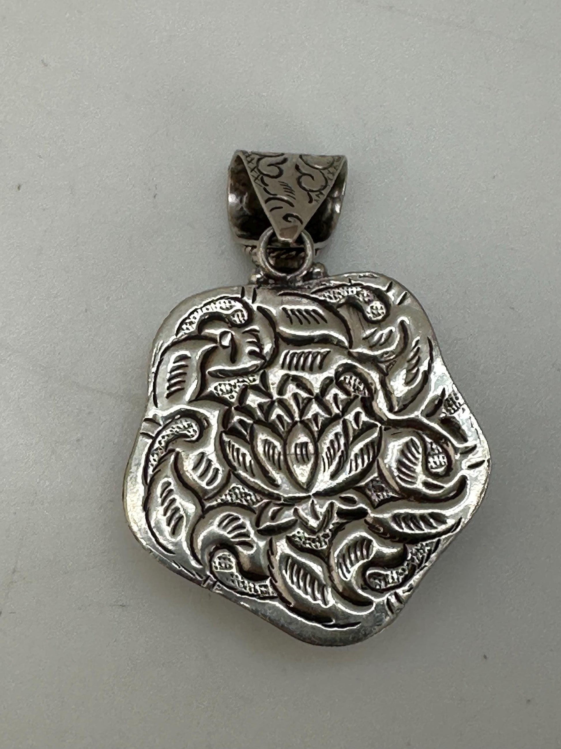 Rose pendant, labradorite carved,handcrafted,Tibetan silver,32.7X52.3mm and weighs about 33gm