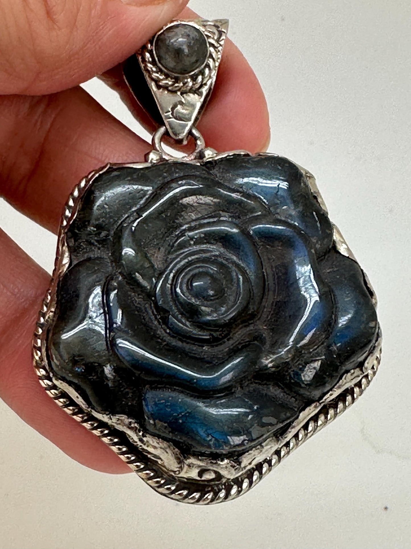Rose pendant, labradorite carved,handcrafted,Tibetan silver,32.7X52.3mm and weighs about 33gm