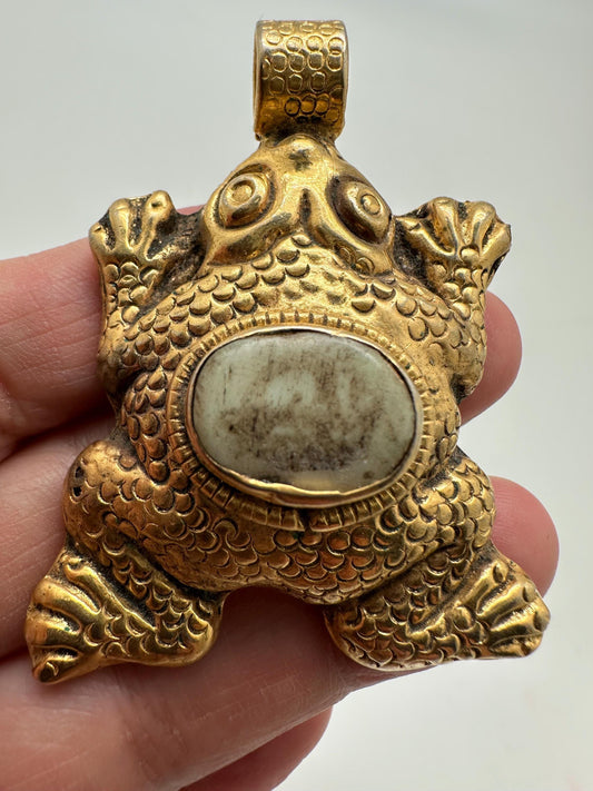 frog pendant,handcrafted,Om,Tibetan silver,Gold plated,Nepalese