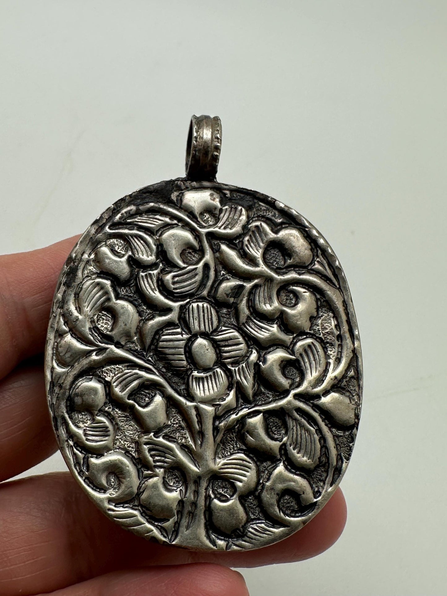 Ganesh pendant,handcrafted, Tibetansilver,Resin coral,Goodluck,prosperity,amulet 63mmX45mm