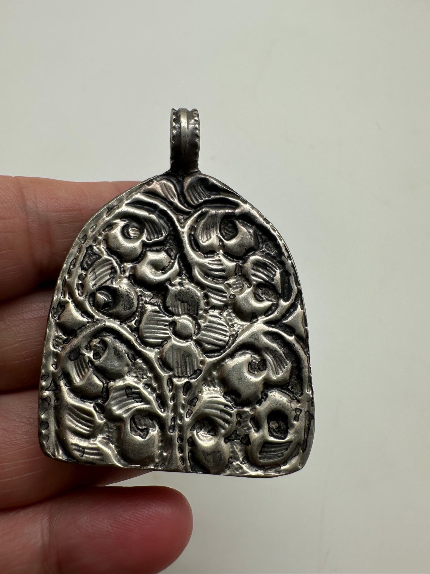 Buddha pendant,Lapis pendant,handcrafted, Tibetan Repousse silver,Himalayan,Nepalese 54mmX37mm