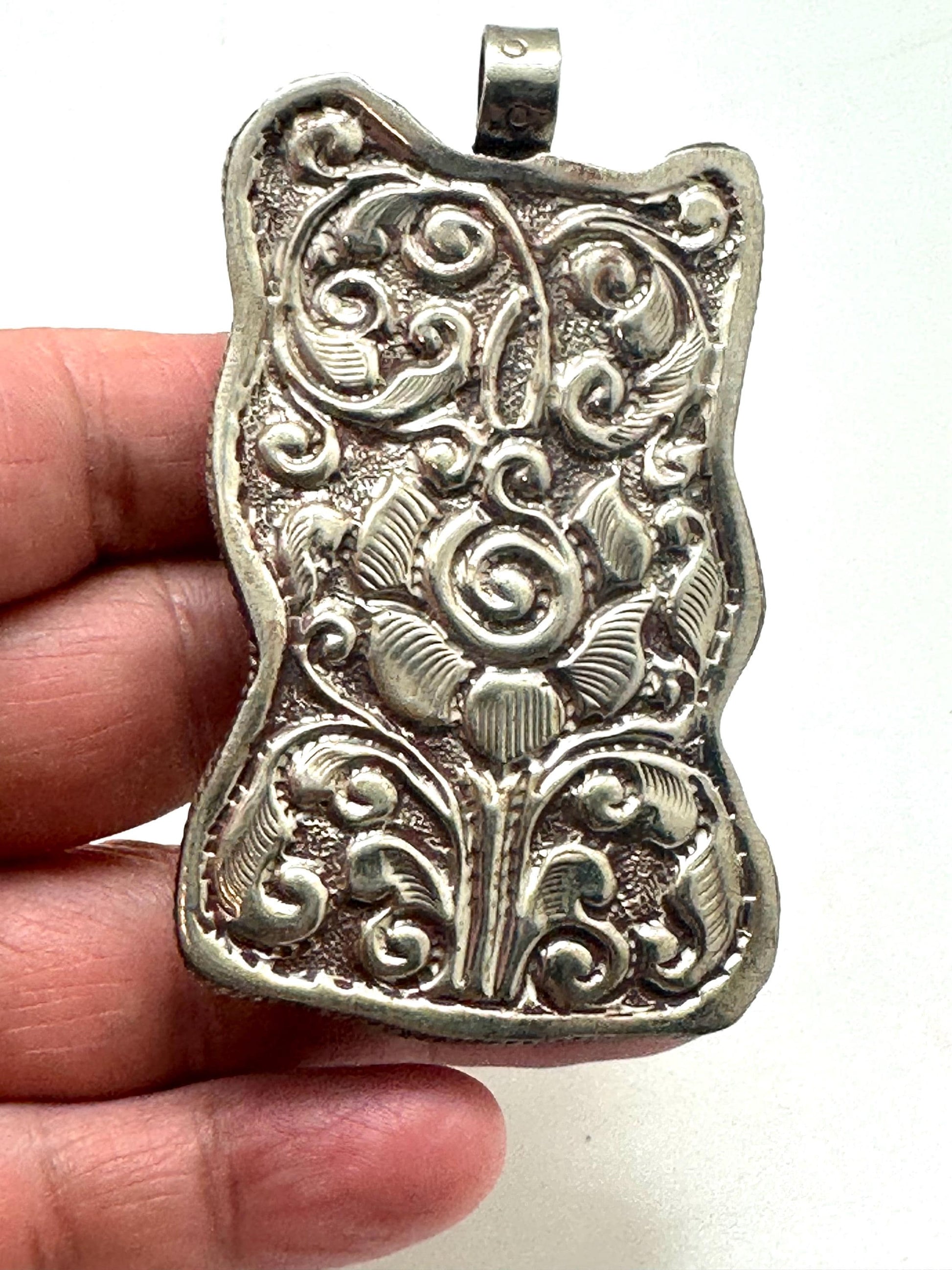 Bone carved Kali mata pendant,Goddess Kali,amulet, handcrafted,tibetan silver,Nepalese,69mmX39mm