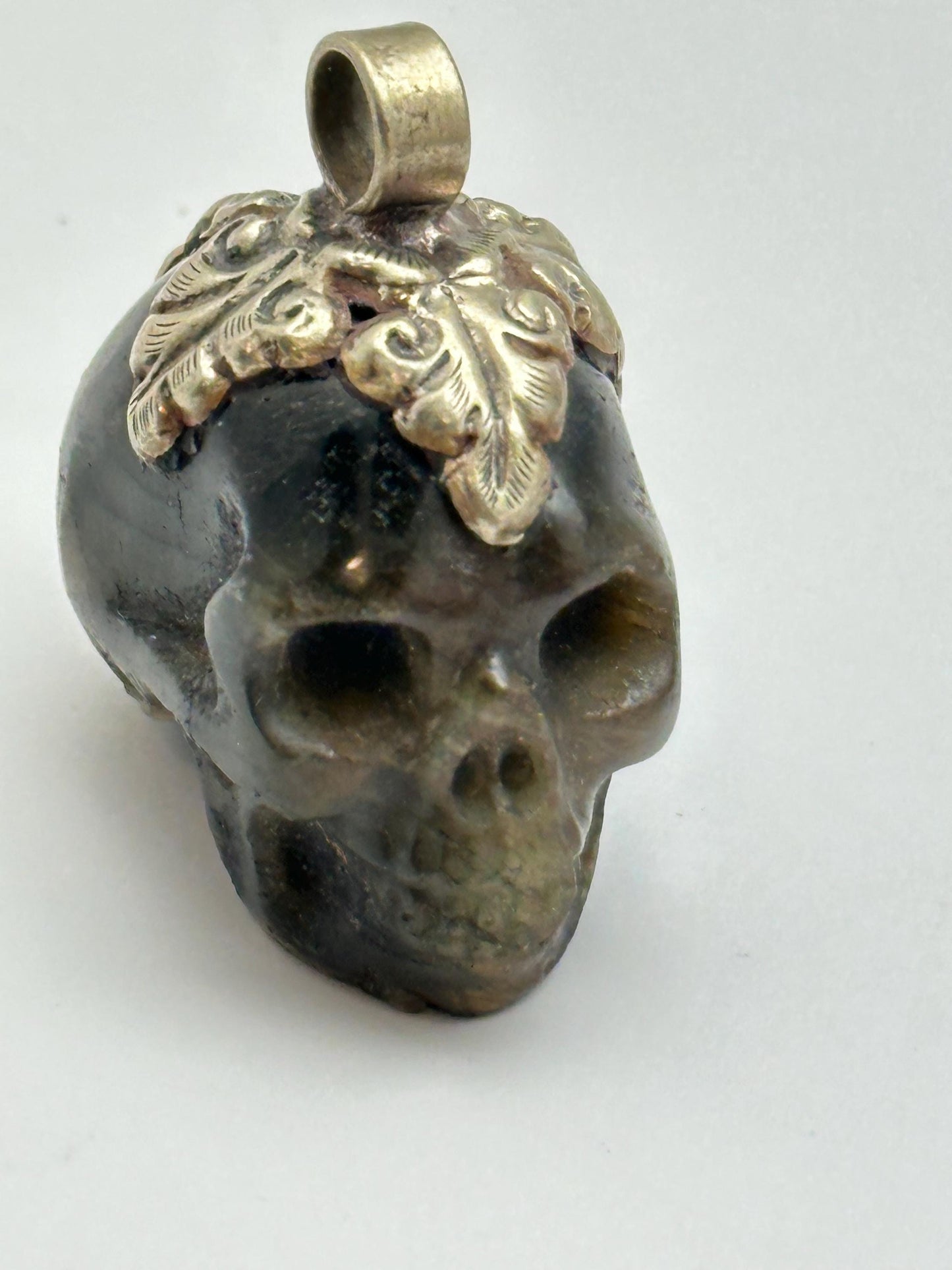 Skull pendant, labradorite carved, handcrafted, Tibetan silver,Himalayan,Nepalese,40mmX22mm,weighs 37gm