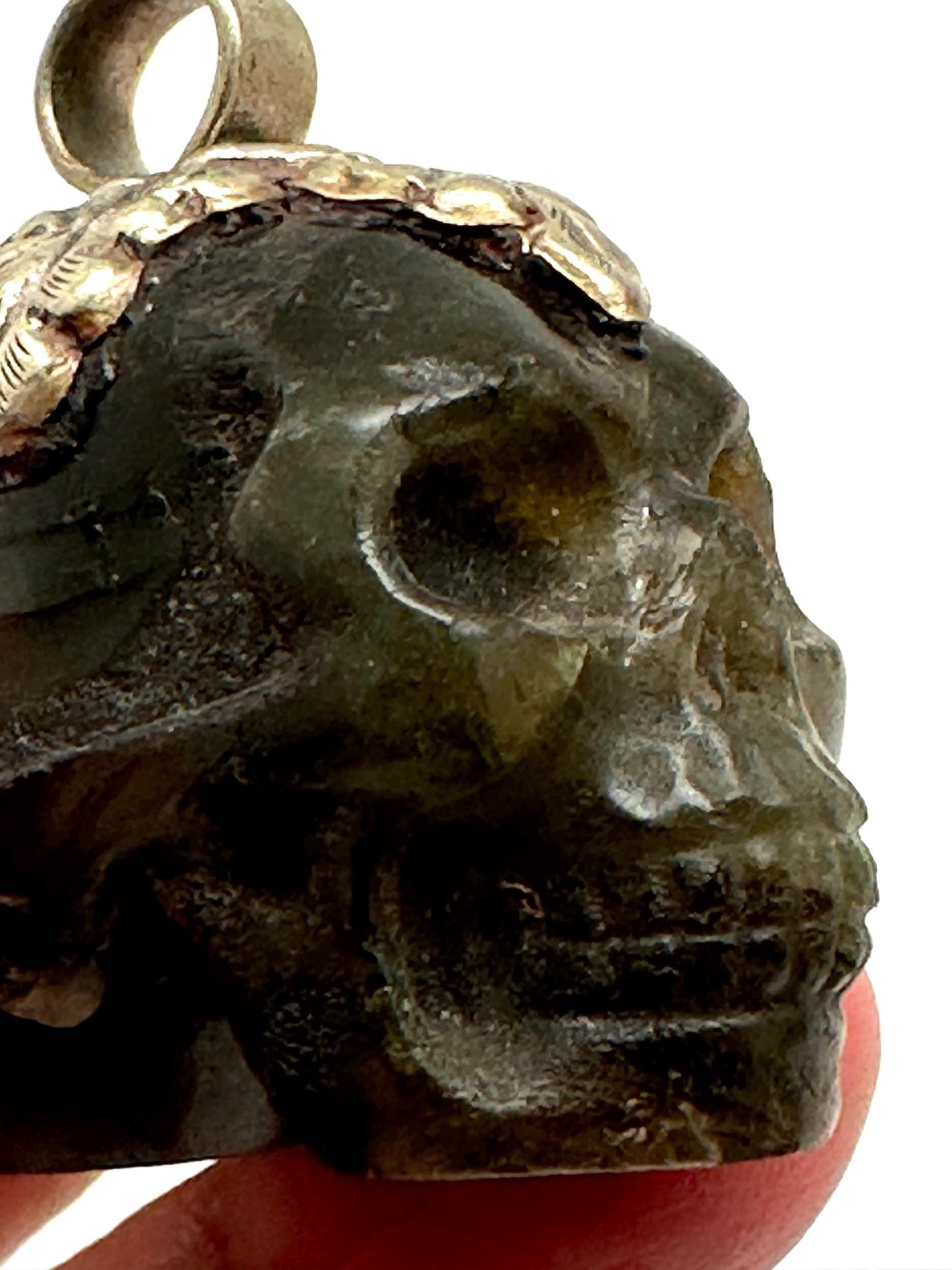 Skull pendant, labradorite carved, handcrafted, Tibetan silver,Himalayan,Nepalese,40mmX22mm,weighs 37gm
