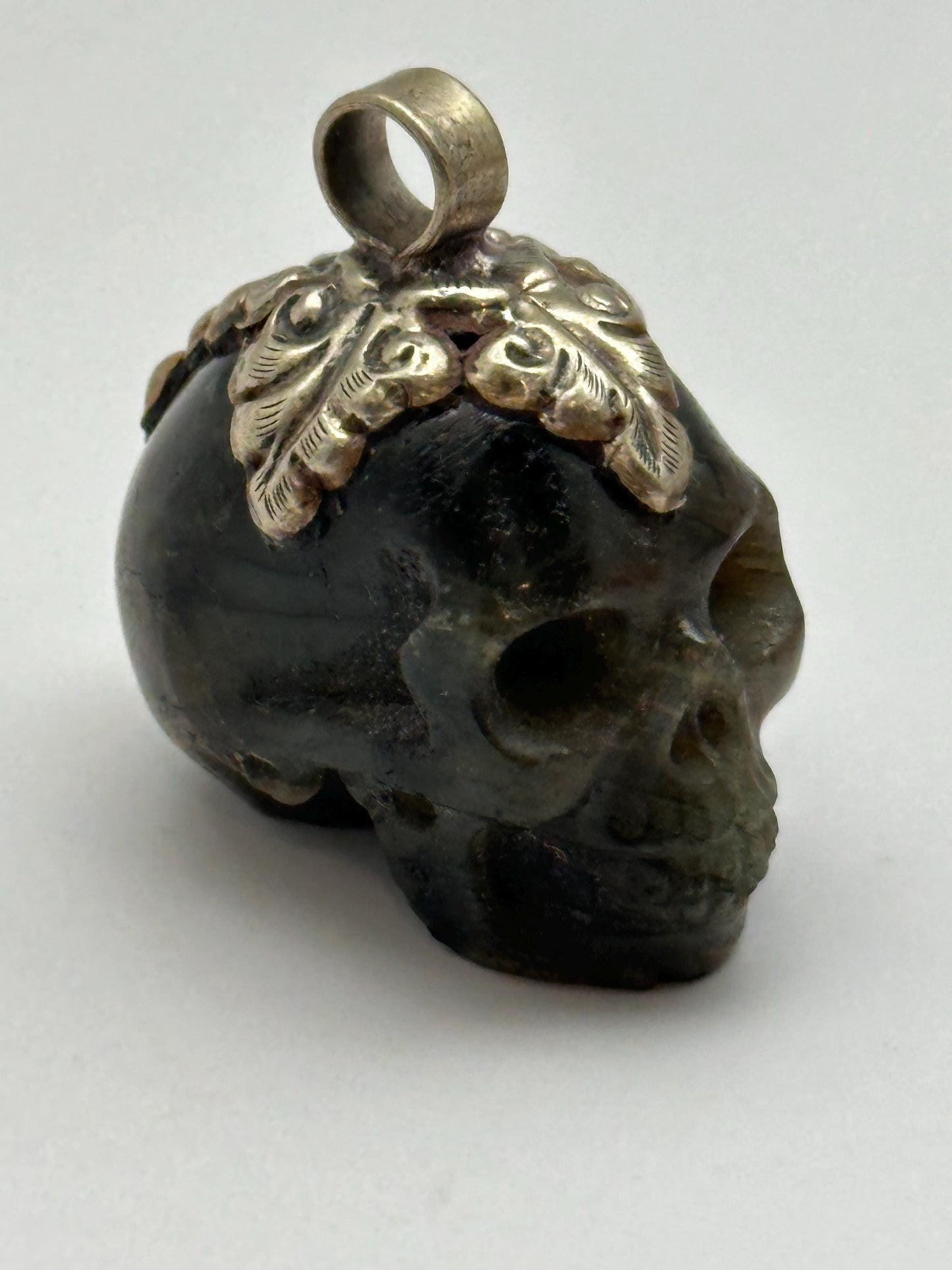 Skull pendant, labradorite carved, handcrafted, Tibetan silver,Himalayan,Nepalese,40mmX22mm,weighs 37gm
