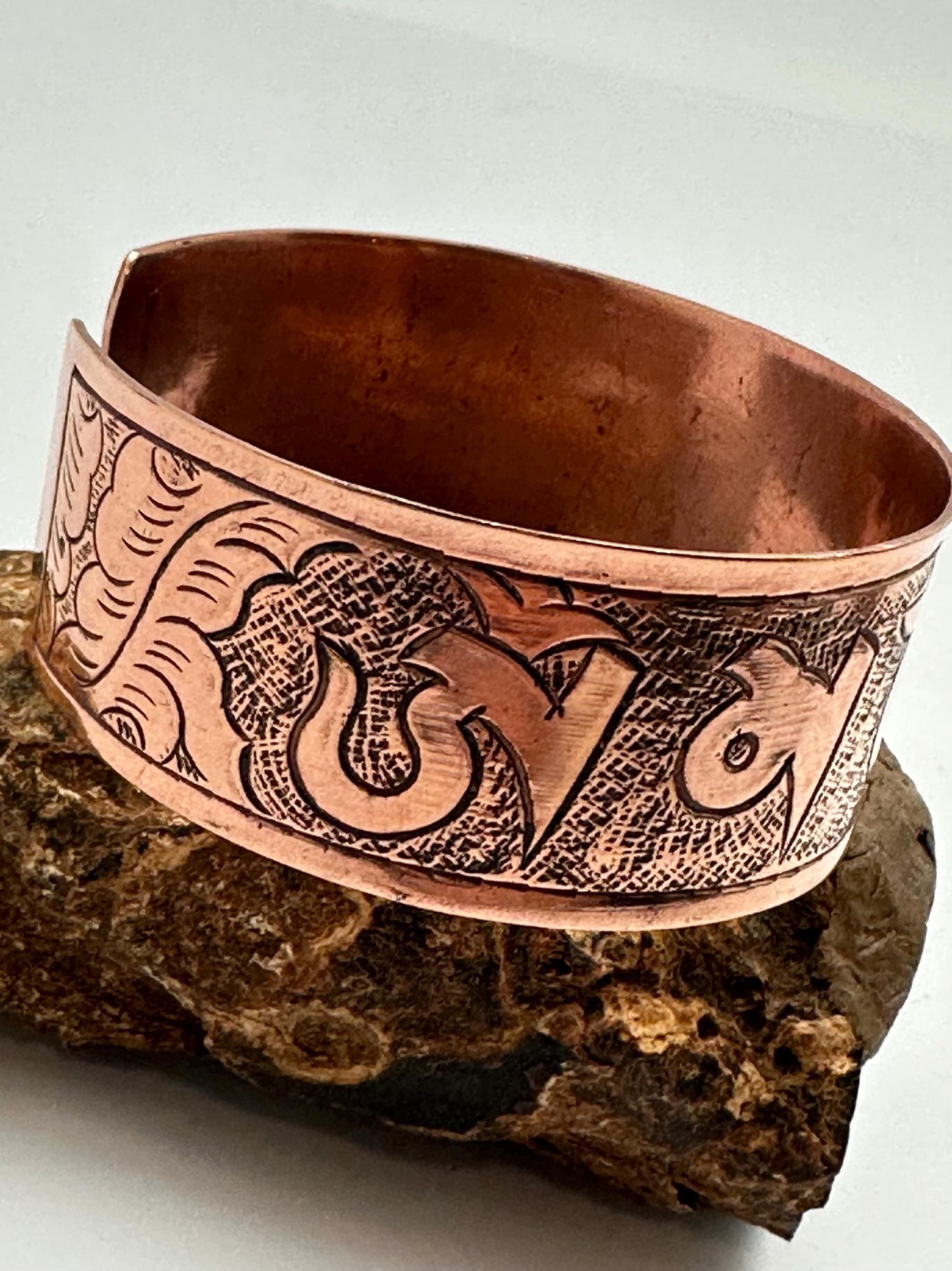 Copper cuff bracelet,handcrafted,om mani bangle,adjustable,32 gram