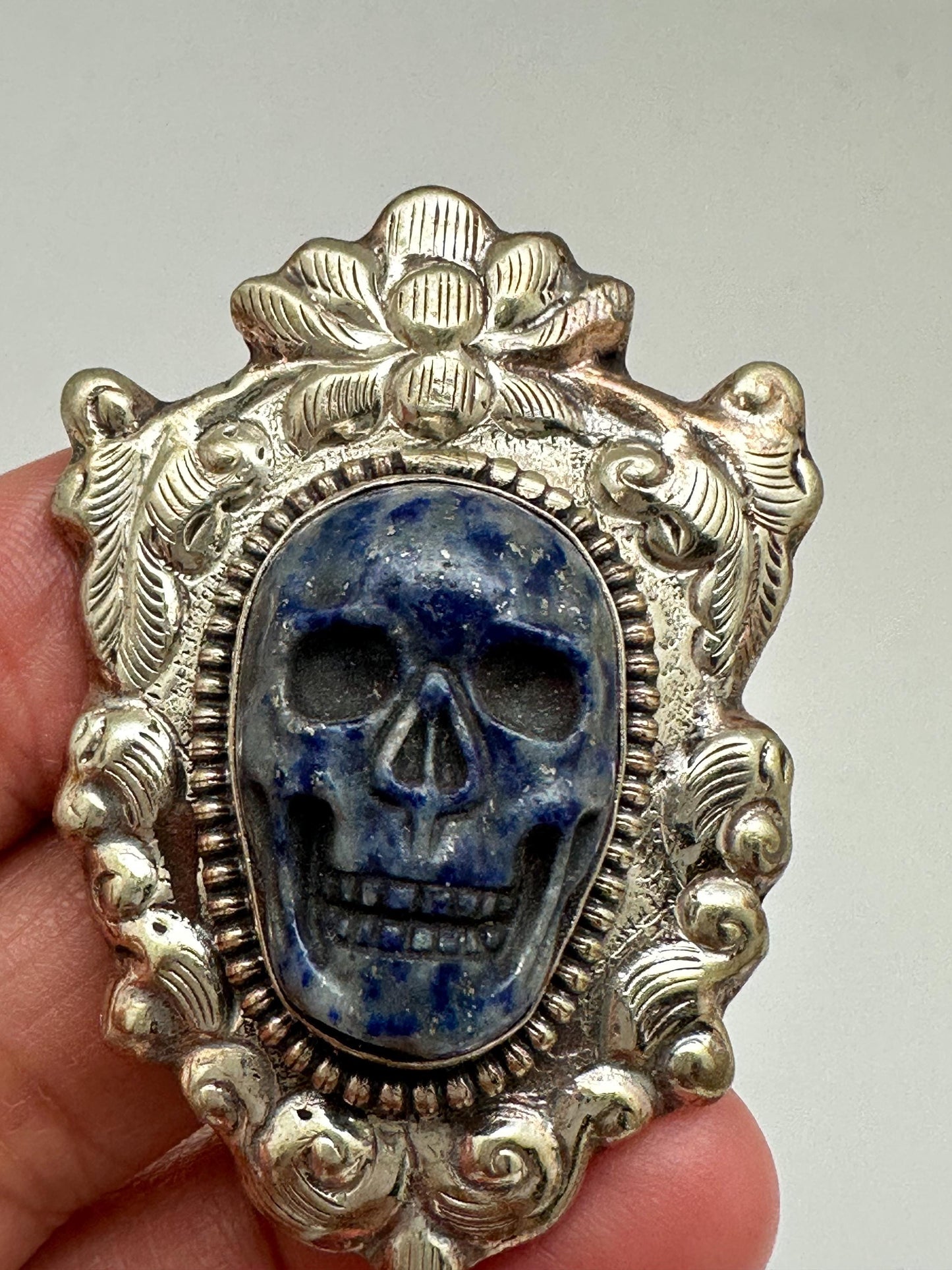 Lapis lazuli, skull pendant,Tibetan silver,Ethnic style,handcrafted,1.89mmX1.33mm