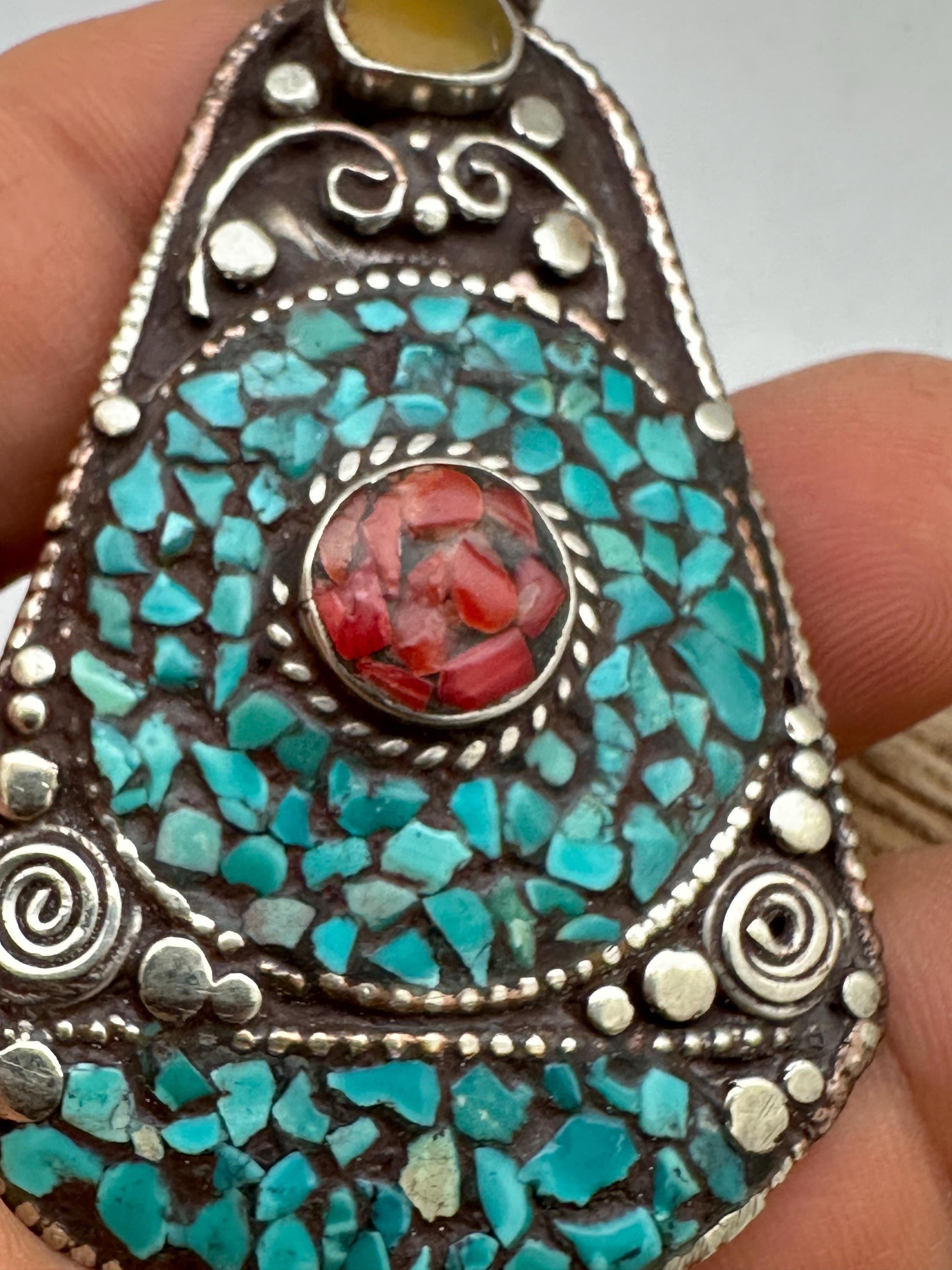 Inlay turquoise pendant, master handcrafted with Tibetan silver