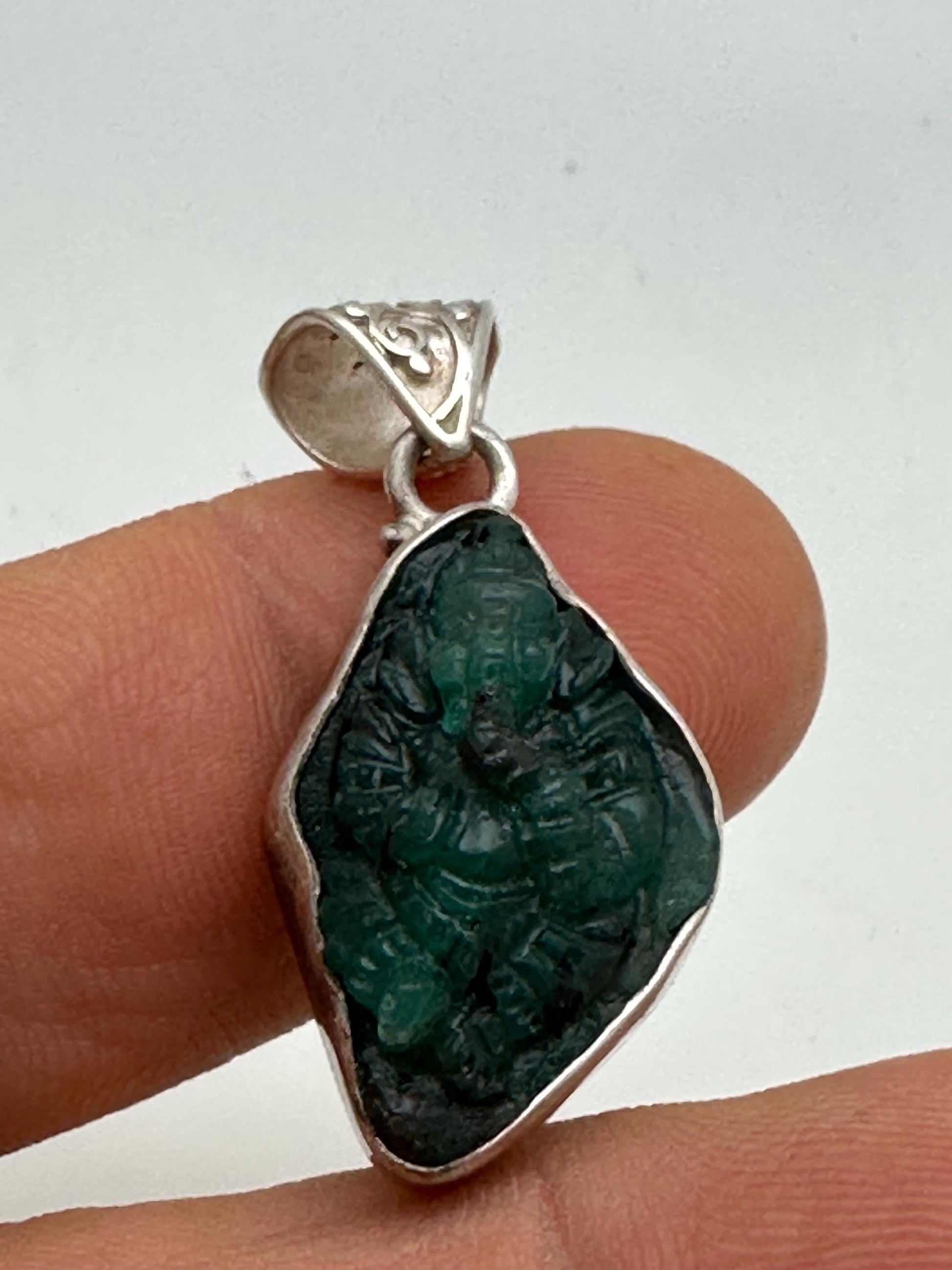 Emeril Ganesh Ganesh, untreated, natural Emerald, master handcrafted with sterling silver