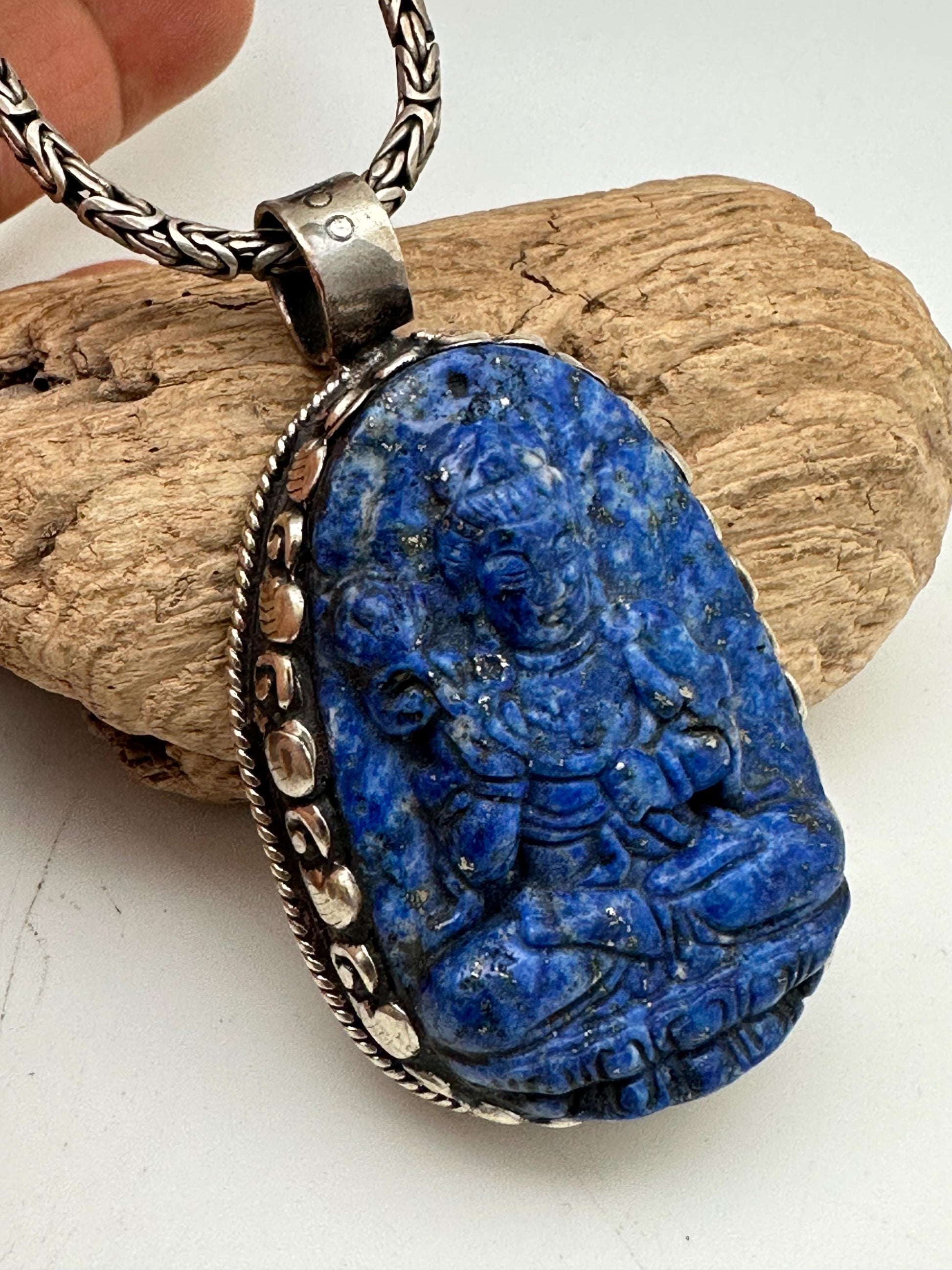 Handcarved Lapis lazuli , quan yin buddha , Kwan Yin Pendant, Tibetan Silver Bodhisattva