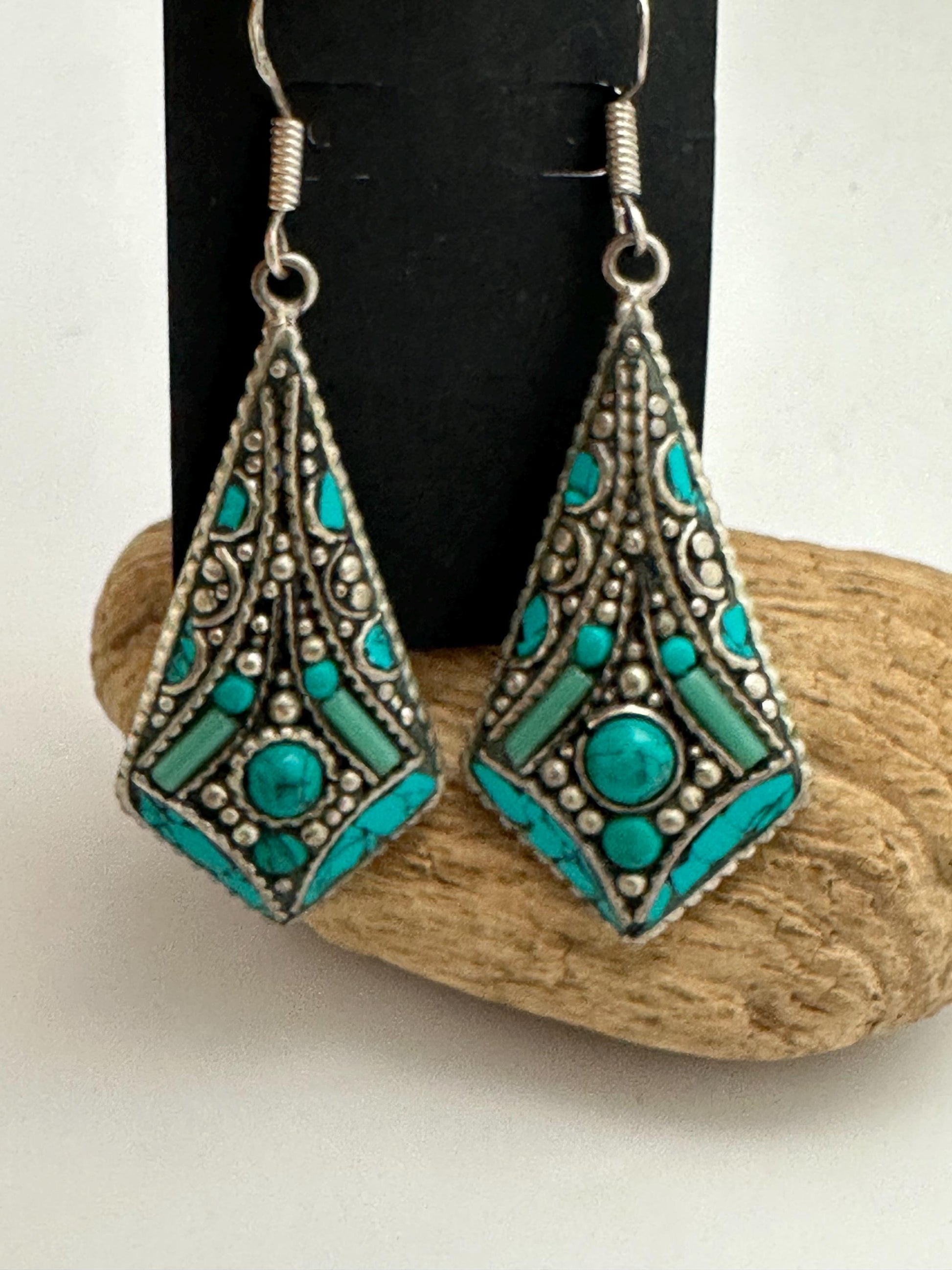Tibetan earring, inlaid turquoise master handcrafted with Tibetan silver from Nepal